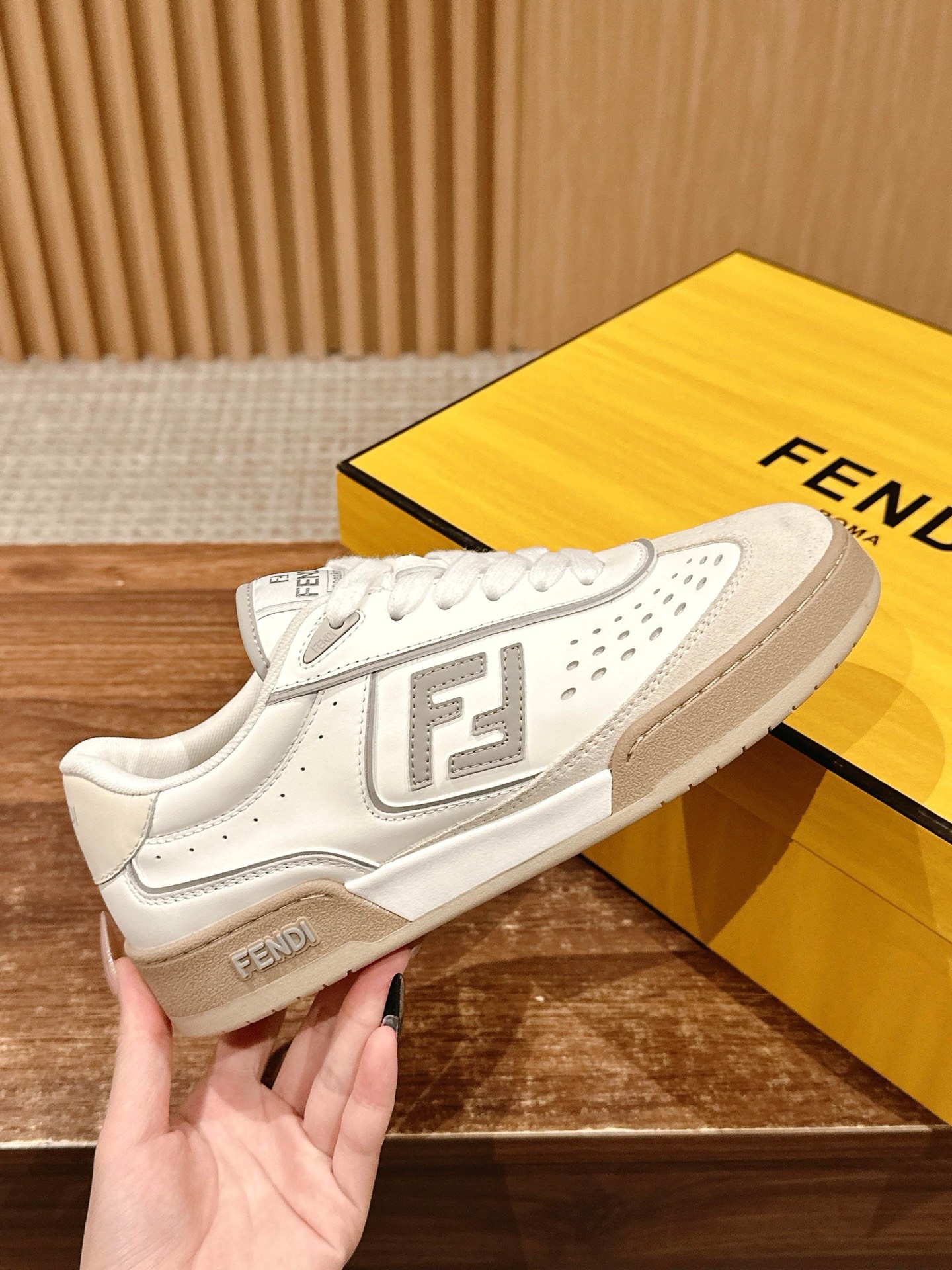Fendi Style Leather Men's Shoes style reference detail image 5 from source 781837