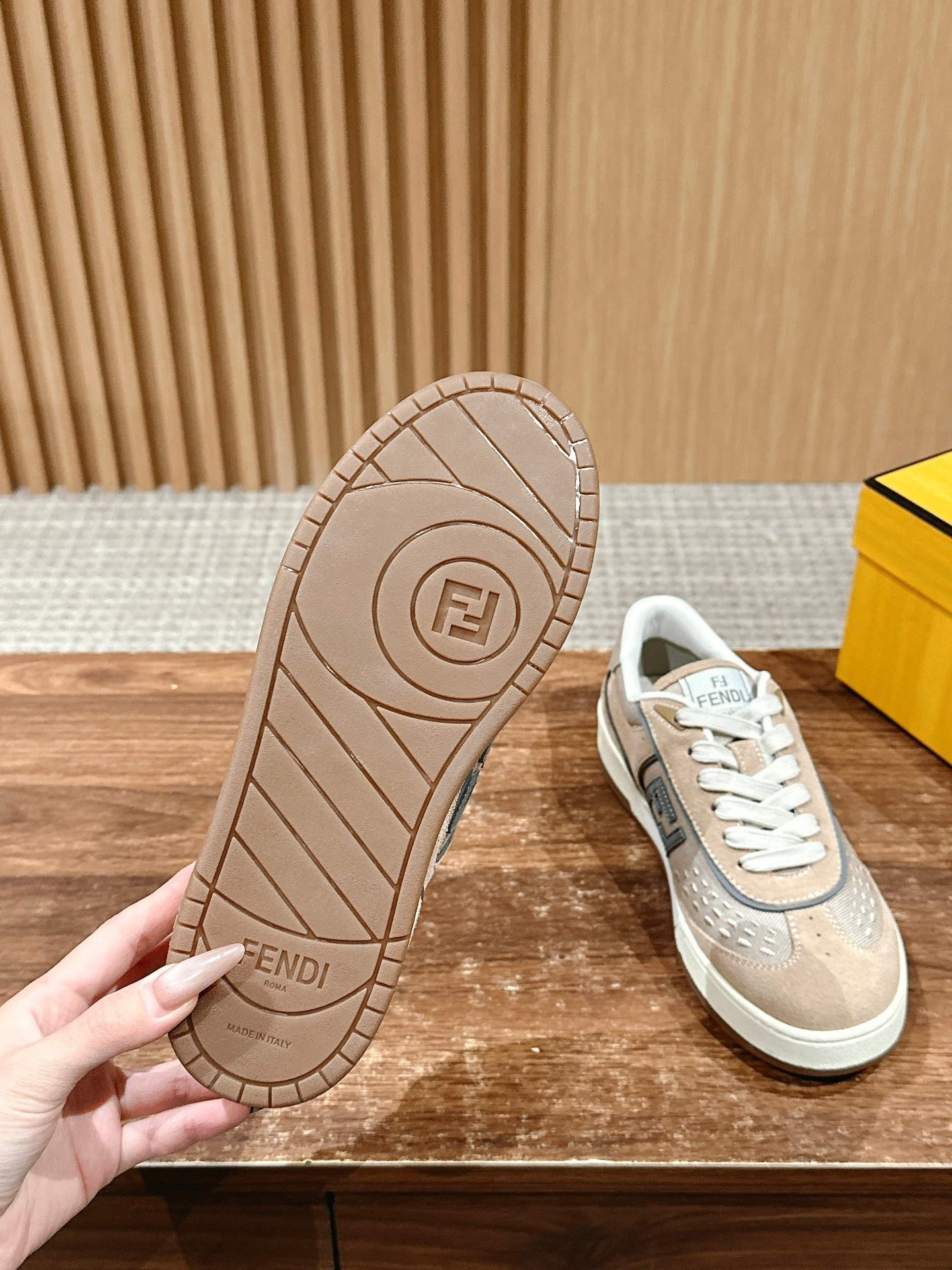 Fendi Style Leather Men's Shoes style reference detail image 9 from source 781840