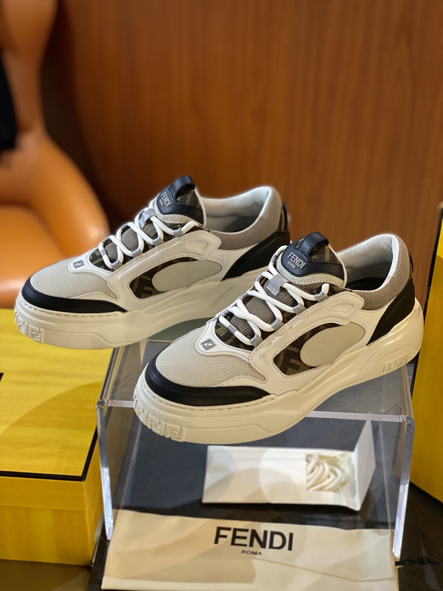 Fendi Style Leather Men's Shoes style reference detail image 6 from source 781844