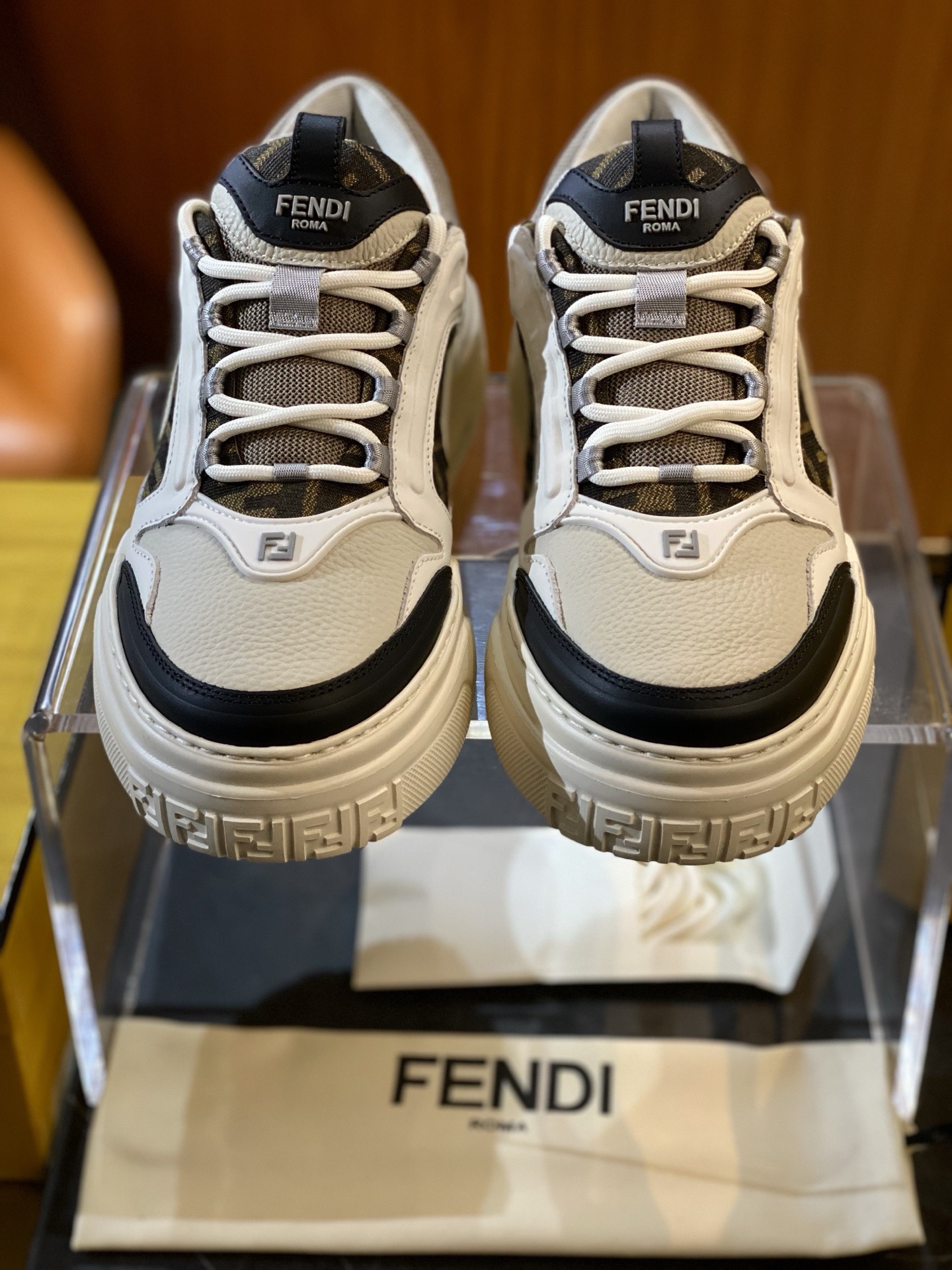 Fendi Style Leather Men's Shoes style reference detail image 8 from source 781844