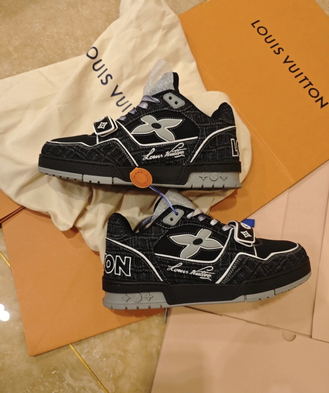 LV Style Black Leather Men's Shoes Lookbook Reference image 2