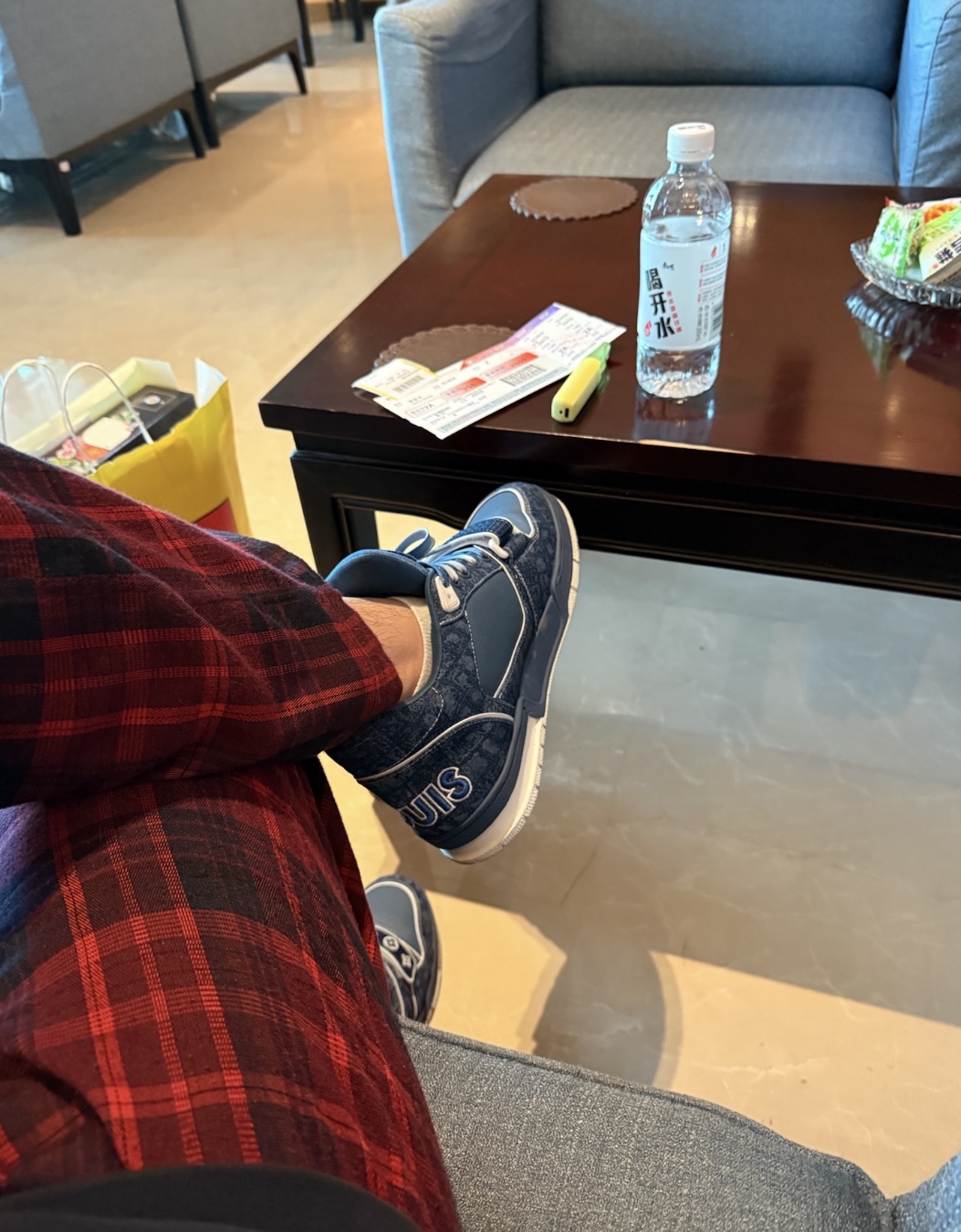LV Style Black Leather Men's Shoes Lookbook Reference image 2