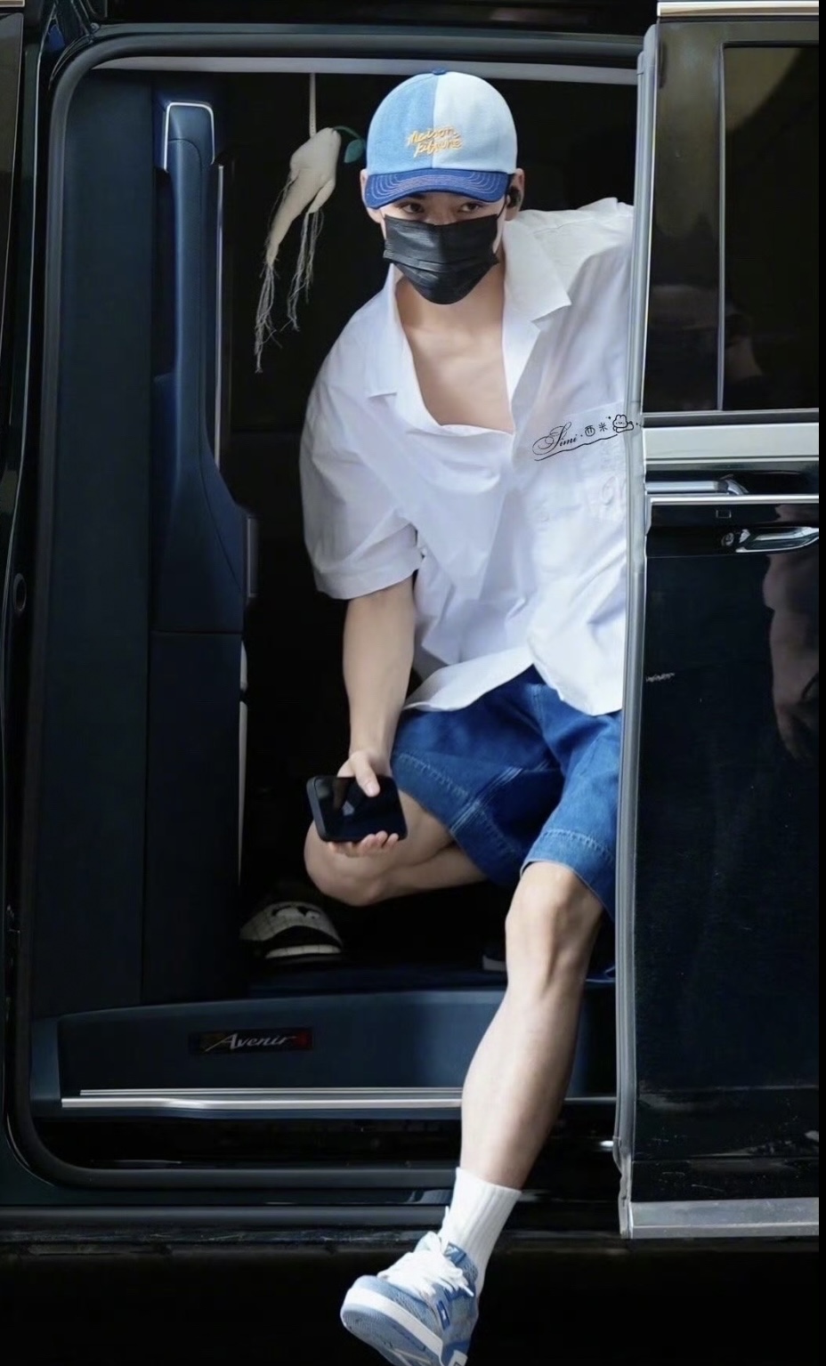 NO:349856,Dongguan. Purchase level Refuse to sell mixed sales Dongguan's top purchasing version lv train Couple limited series casual sports basketball shoes, appearance, handsome and handsome, every color is huge and beautiful!  A must-have item for trendy people. Original custom-made embossed grained calfskin (non-market microfiber leather, everyone should distinguish it!) Symmetrical old-fashioned washing denim; all accessories and accessories are customized according to the original version, and even the color matching of the shoelaces are customized. The original version is consistent with the private model TPU sole. Many scheming small designs must have the original version to be able to see it well. The finest lies in the details!  Original consistent chip tag, induction directly enter lv official website, purchasing ceiling level, full set of Jingmei aircraft box packaging, please identify the quality of my home, please pay attention to distinguish between the currency materials on the market!  Number of codes 35-44 (45 custom made without return and exchange) Outdoor veteran driver driving shoes, louis vuitton, cowhide19860909东莞产.代购级 拒绝混卖 东莞顶级代购版本 lv train 情侣限定系列休闲运动篮球鞋 颜值担当 上脚帅炸,每个颜色都是巨巨巨好看！潮人必备单品 原版订制压纹粒面小牛皮（非市面超纤皮 大家要区分！）对称老花纹水洗牛仔布；所有配件辅料都是按照原版定制的 就连鞋带的配色都是订做.原版一致私模tpu大底.很多心机小设计必须有原版才看得的到做的好,精品就是在于细节！原版一致芯片吊牌 感应直接进入lv 官网 代购天花板级别 全套静美飞机盒包装 请认准我家品质 请注意区分市面通货材料！ 码数35-44（45定做不退换） 户外老司机驾车鞋,,louis vuitton,cowhide,Men's shoes