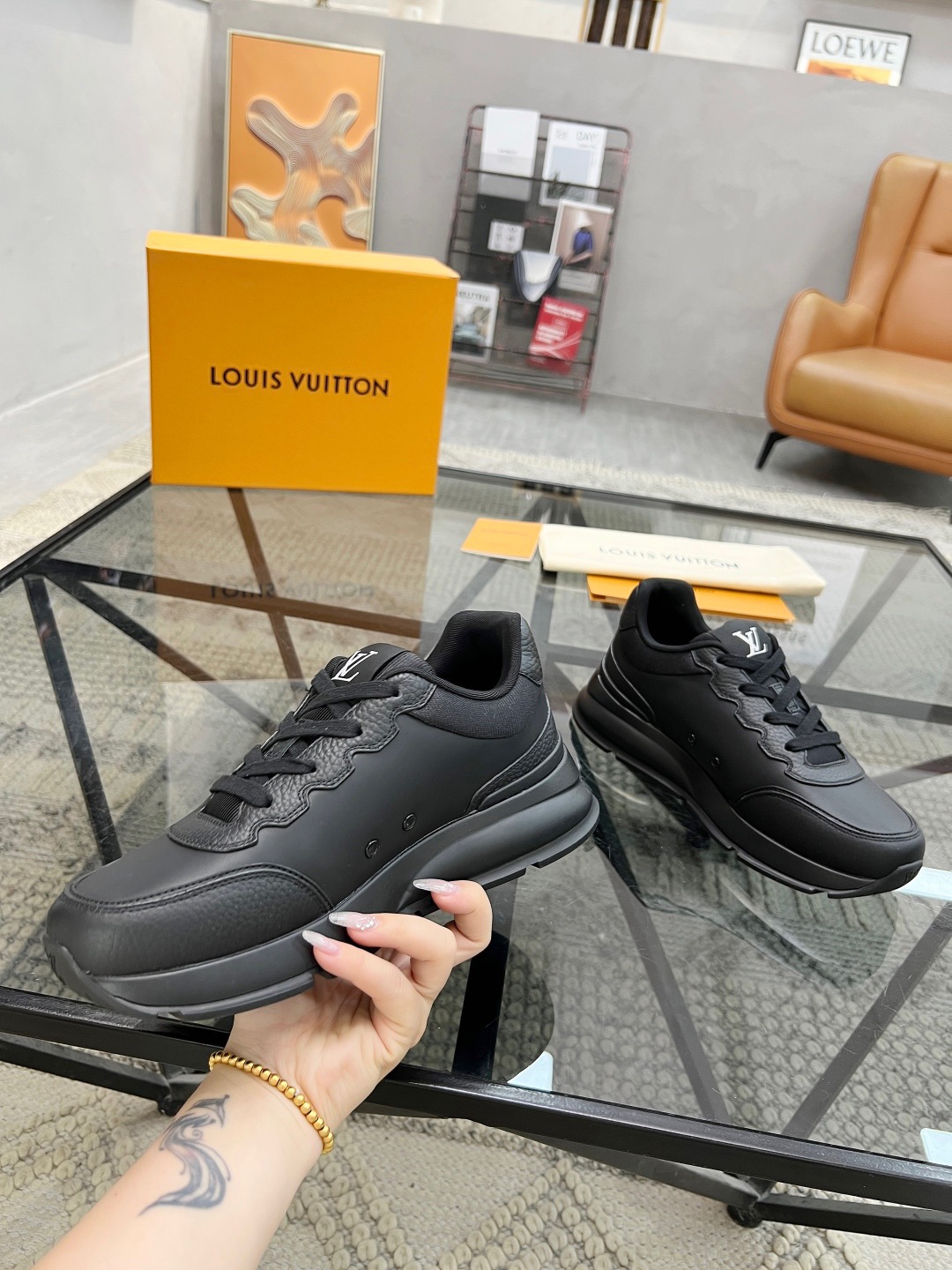 LV Style Leather Men's Shoes style reference detail image 4 from source 780772