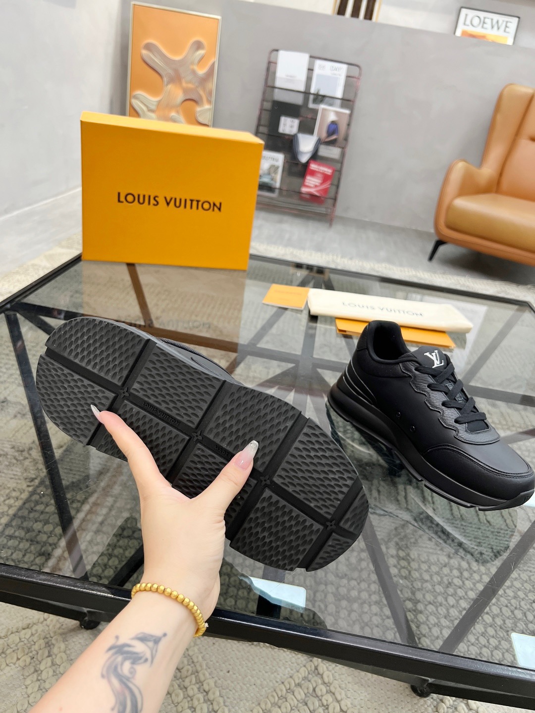 LV Style Leather Men's Shoes style reference detail image 9 from source 780772