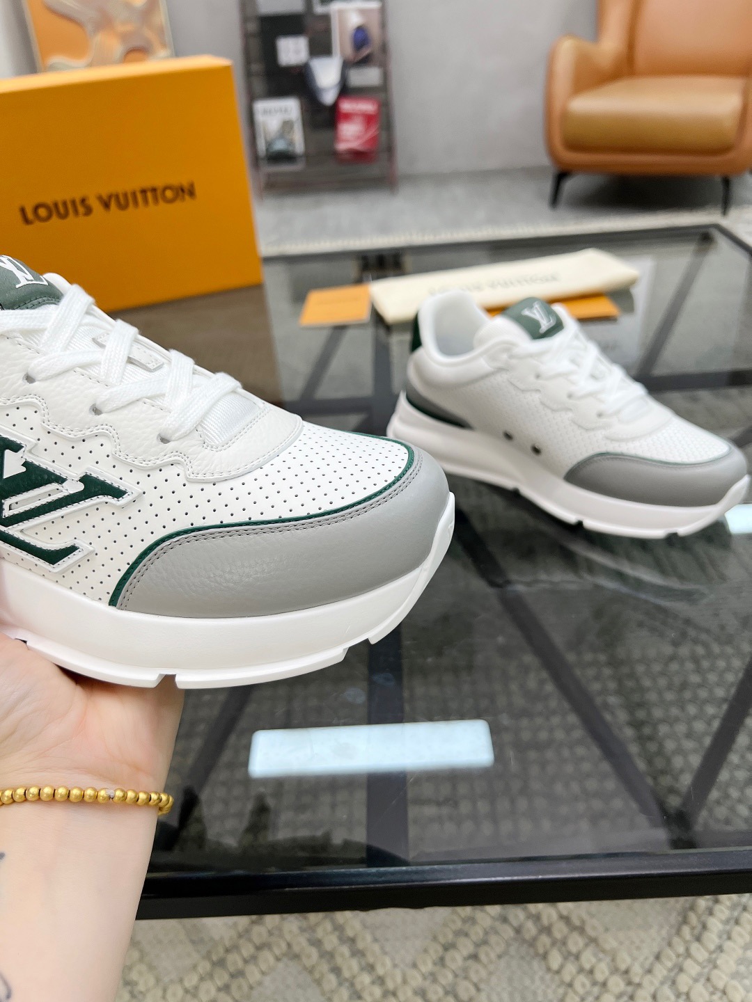 LV Style Leather Men's Shoes style reference detail image 5 from source 780771