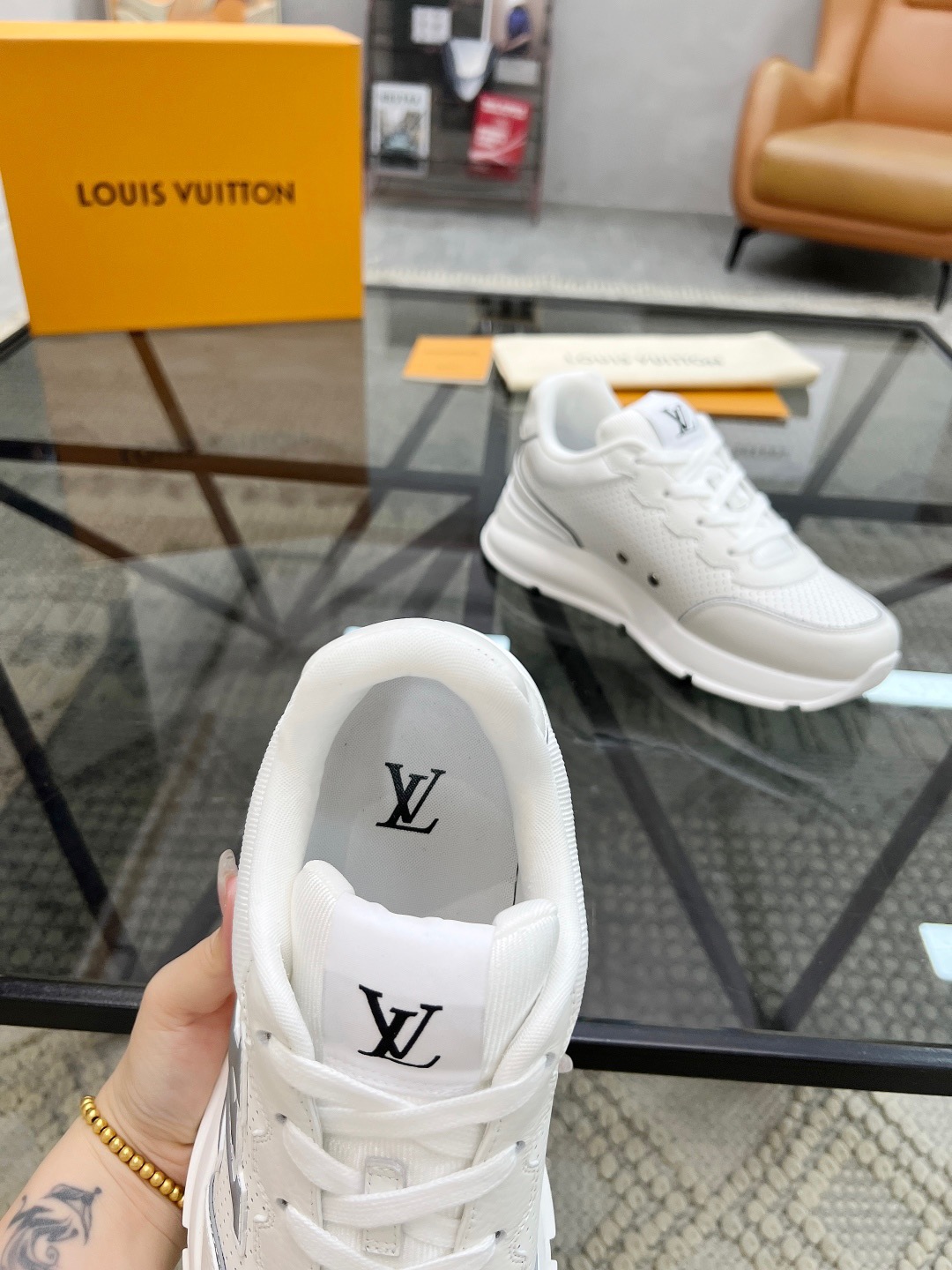 LV Style Leather Men's Shoes style reference detail image 8 from source 780768