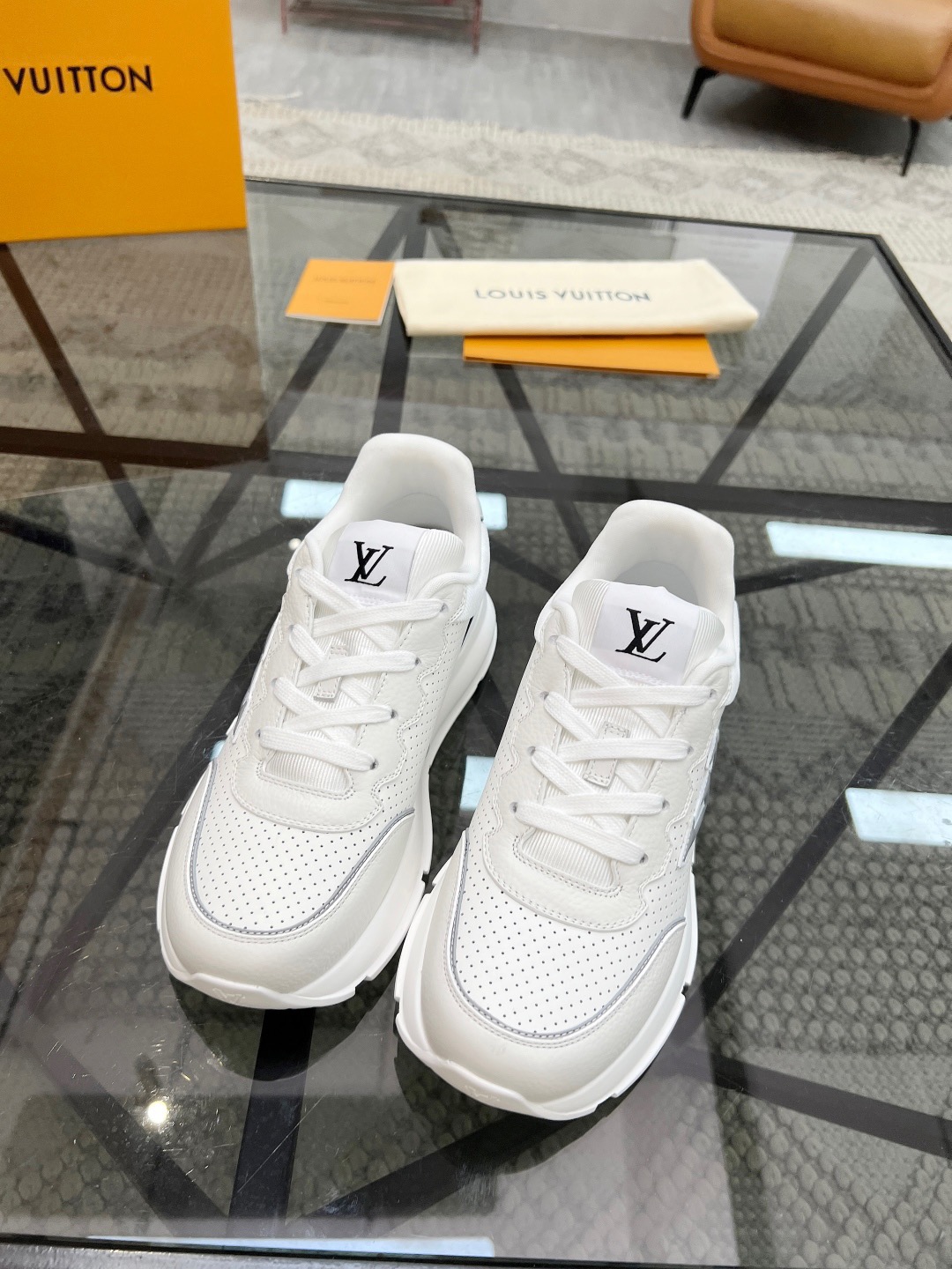 LV Style Leather Men's Shoes style reference detail image 3 from source 780768