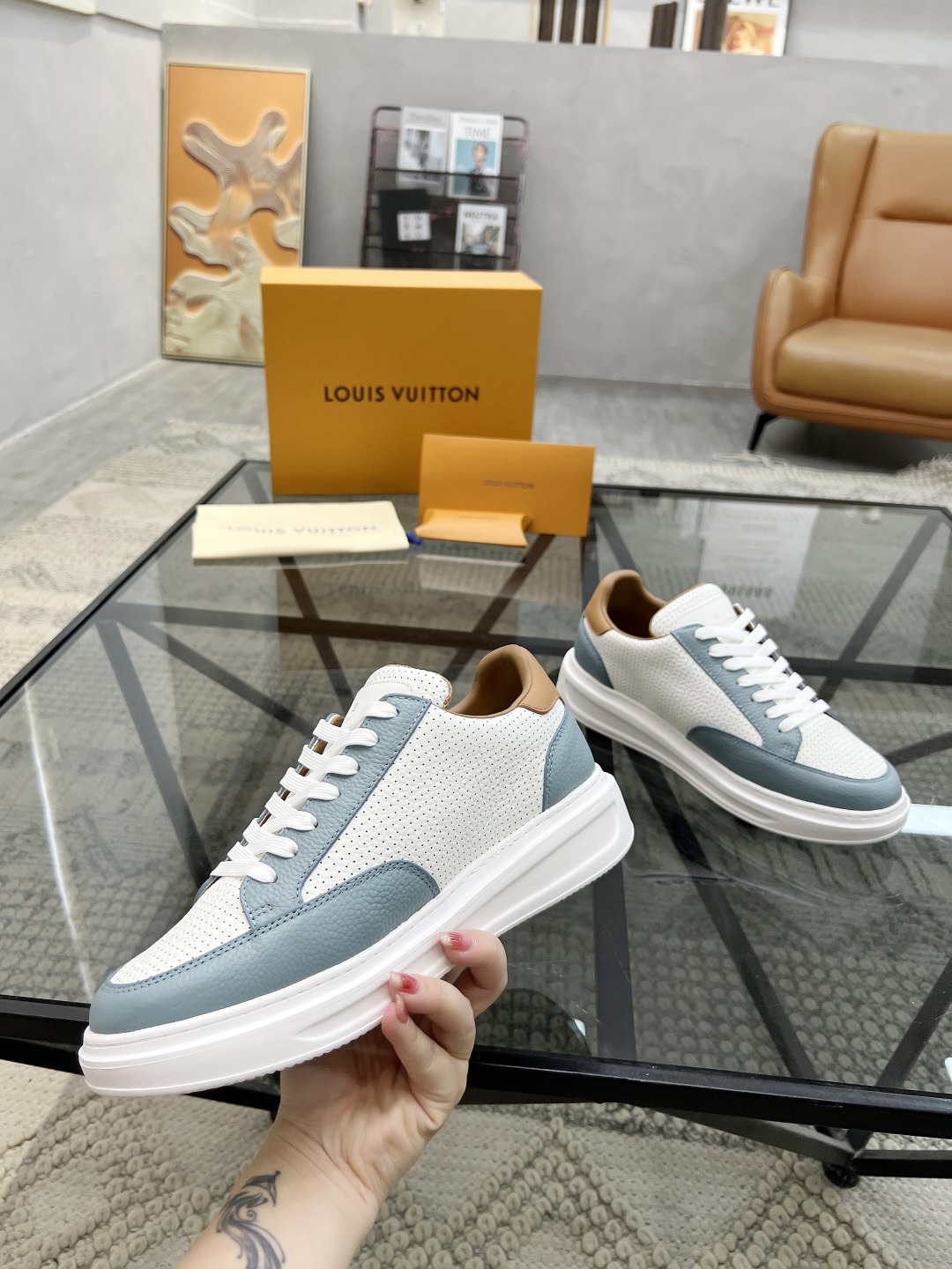 LV Style Leather Men's Shoes style reference detail image 4 from source 780776