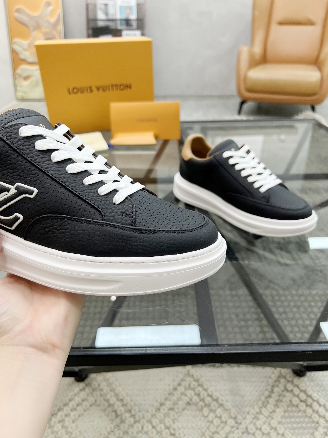 LV Style Leather Men's Shoes style reference detail image 8 from source 780779