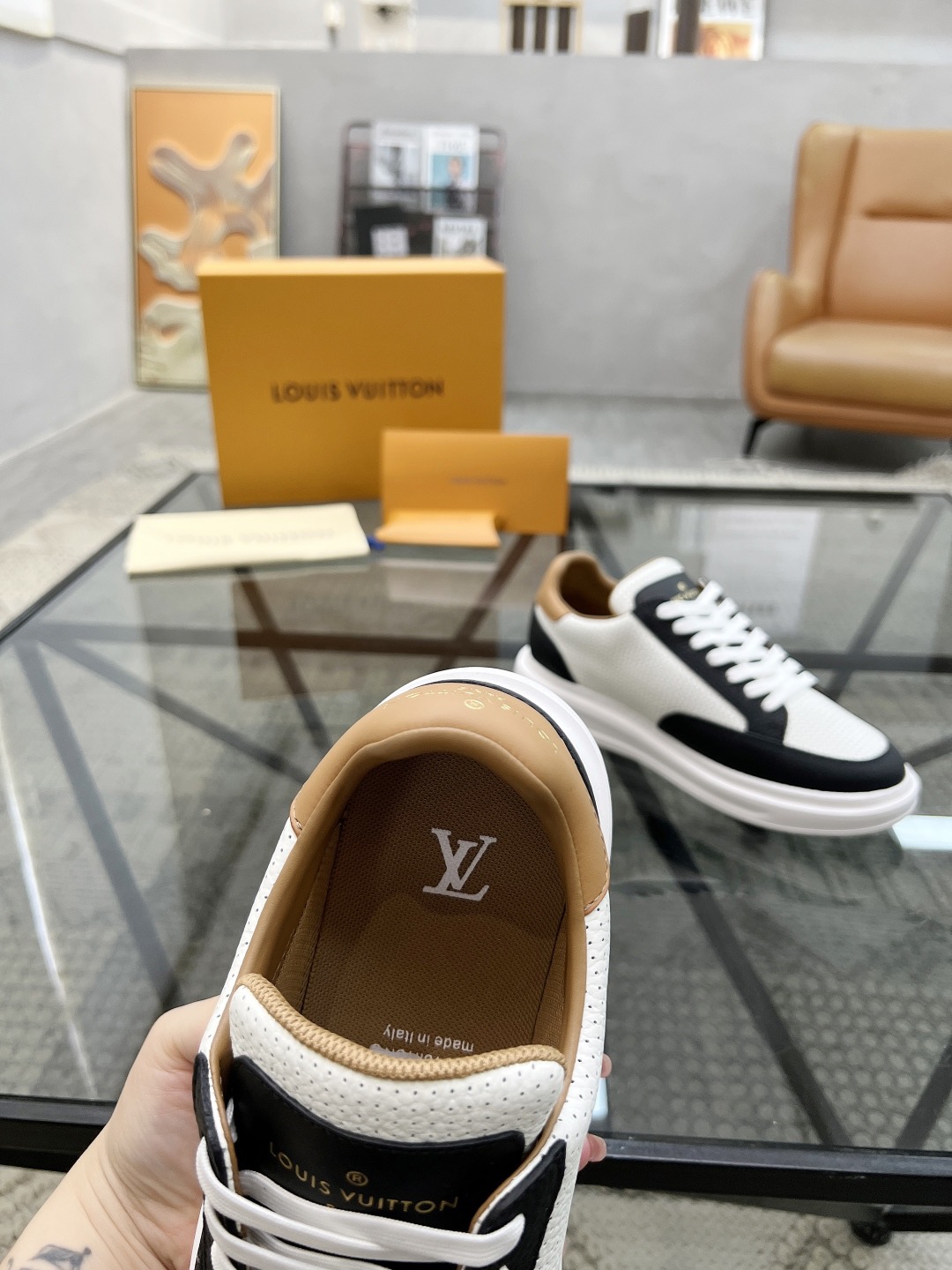 LV Style Leather Men's Shoes style reference detail image 7 from source 780777