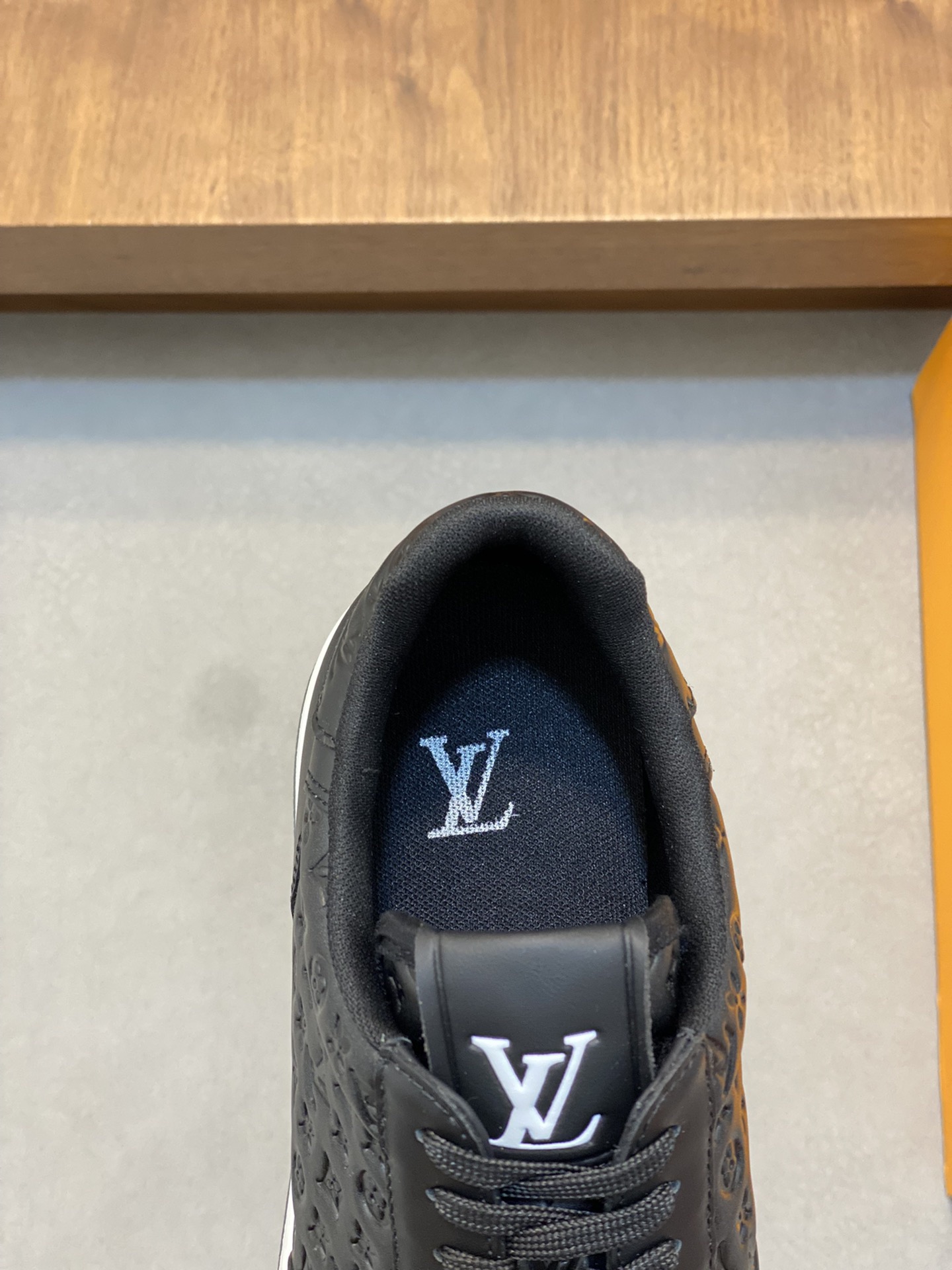 LV Style Leather Men's Shoes style reference detail image 6 from source 780787