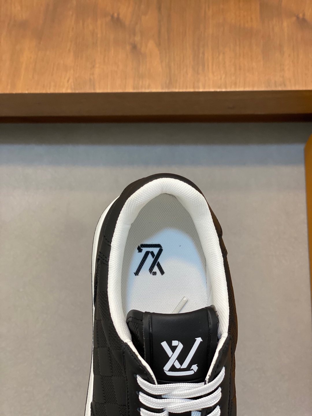 LV Style Leather Men's Shoes style reference detail image 6 from source 780788