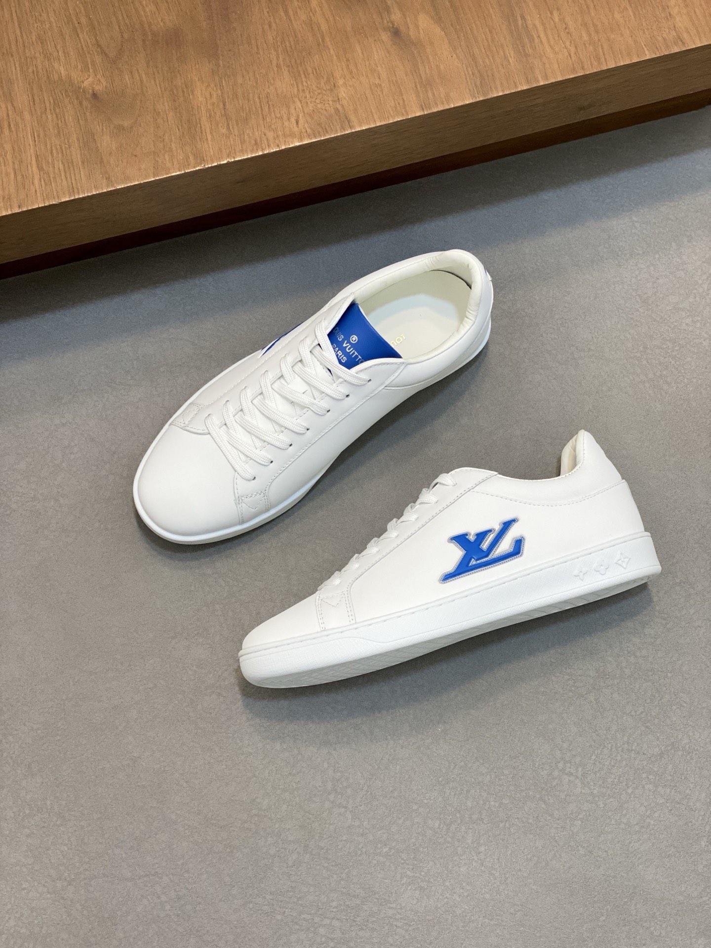 LV Style Leather Men's Shoes style reference detail image 9 from source 780790
