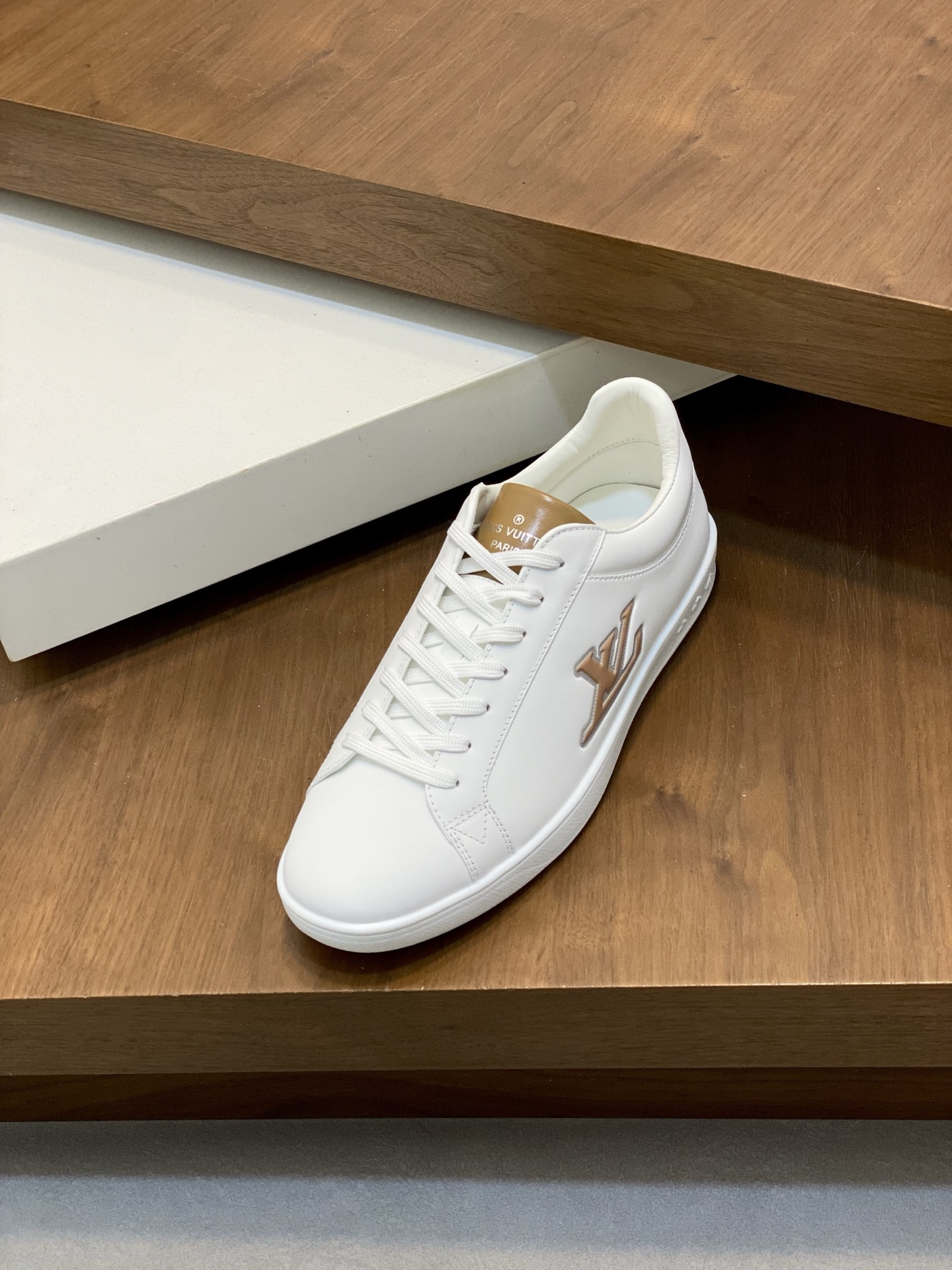 LV Style Leather Men's Shoes style reference detail image 5 from source 780794