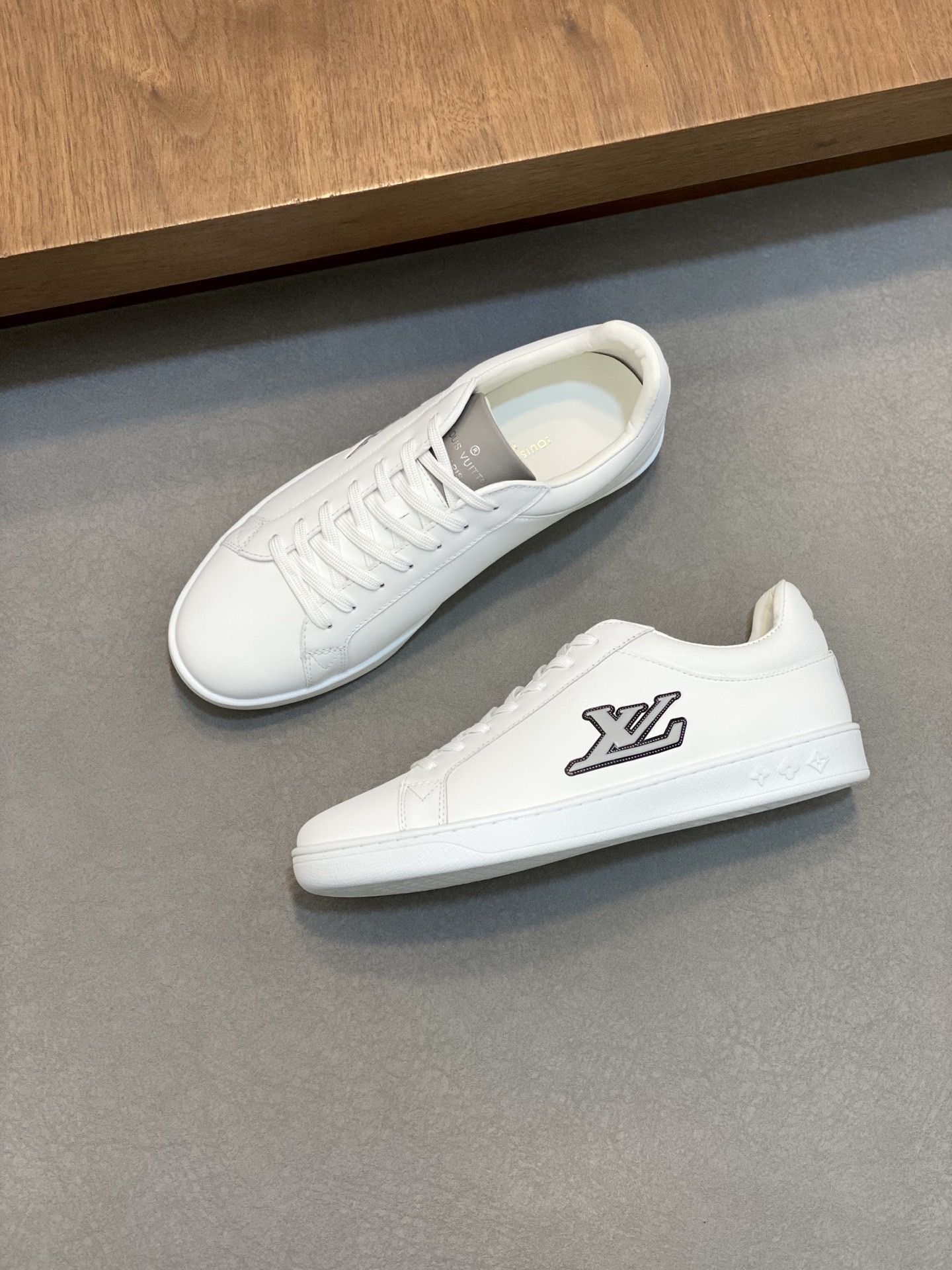 LV Style Leather Men's Shoes style reference detail image 9 from source 780793
