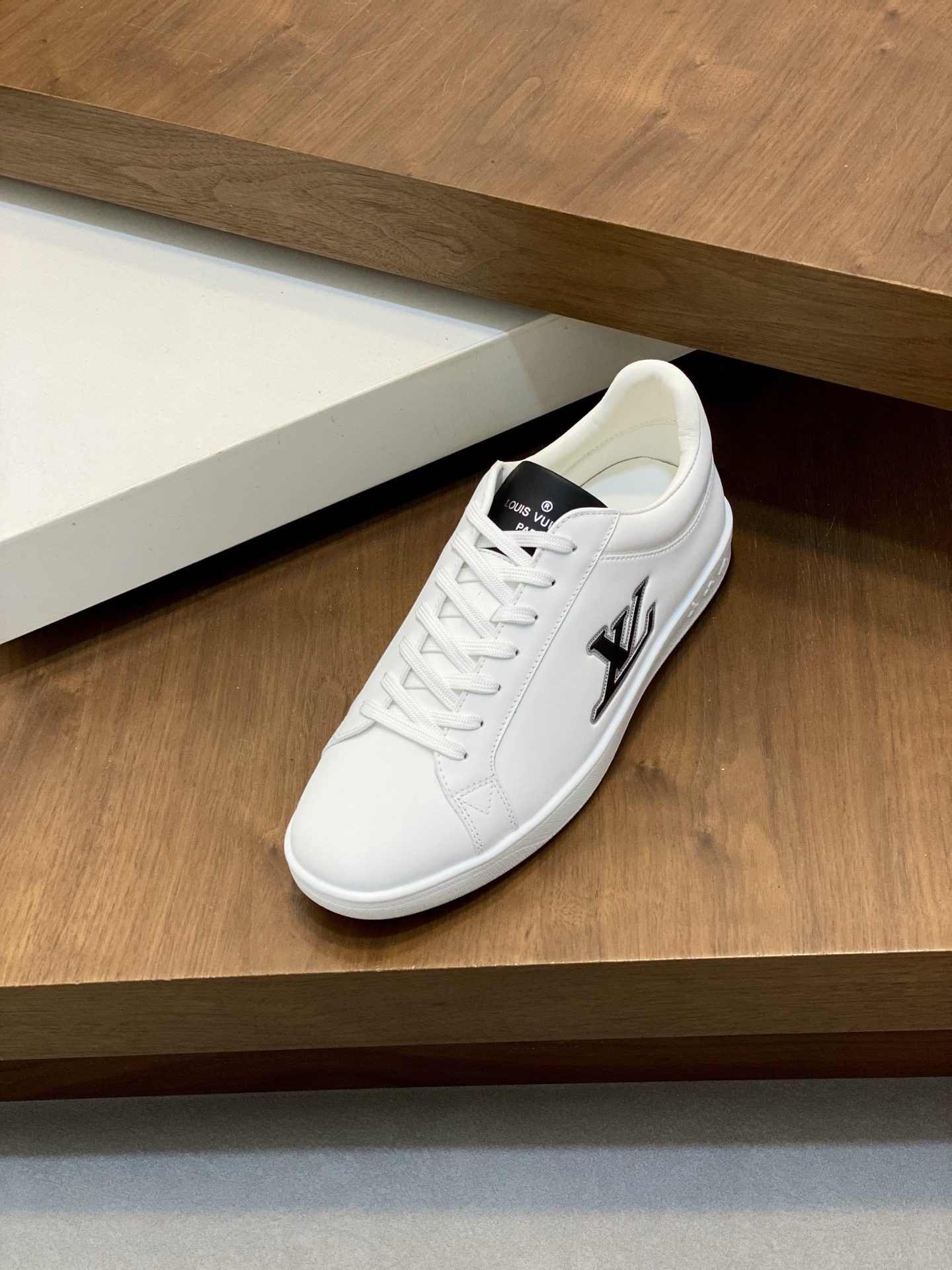 LV Style Leather Men's Shoes style reference detail image 5 from source 780796
