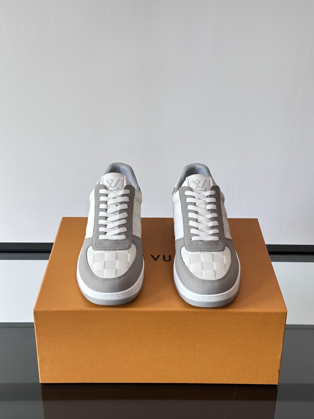 LV Style Leather Men's Shoes Lookbook Reference image 2