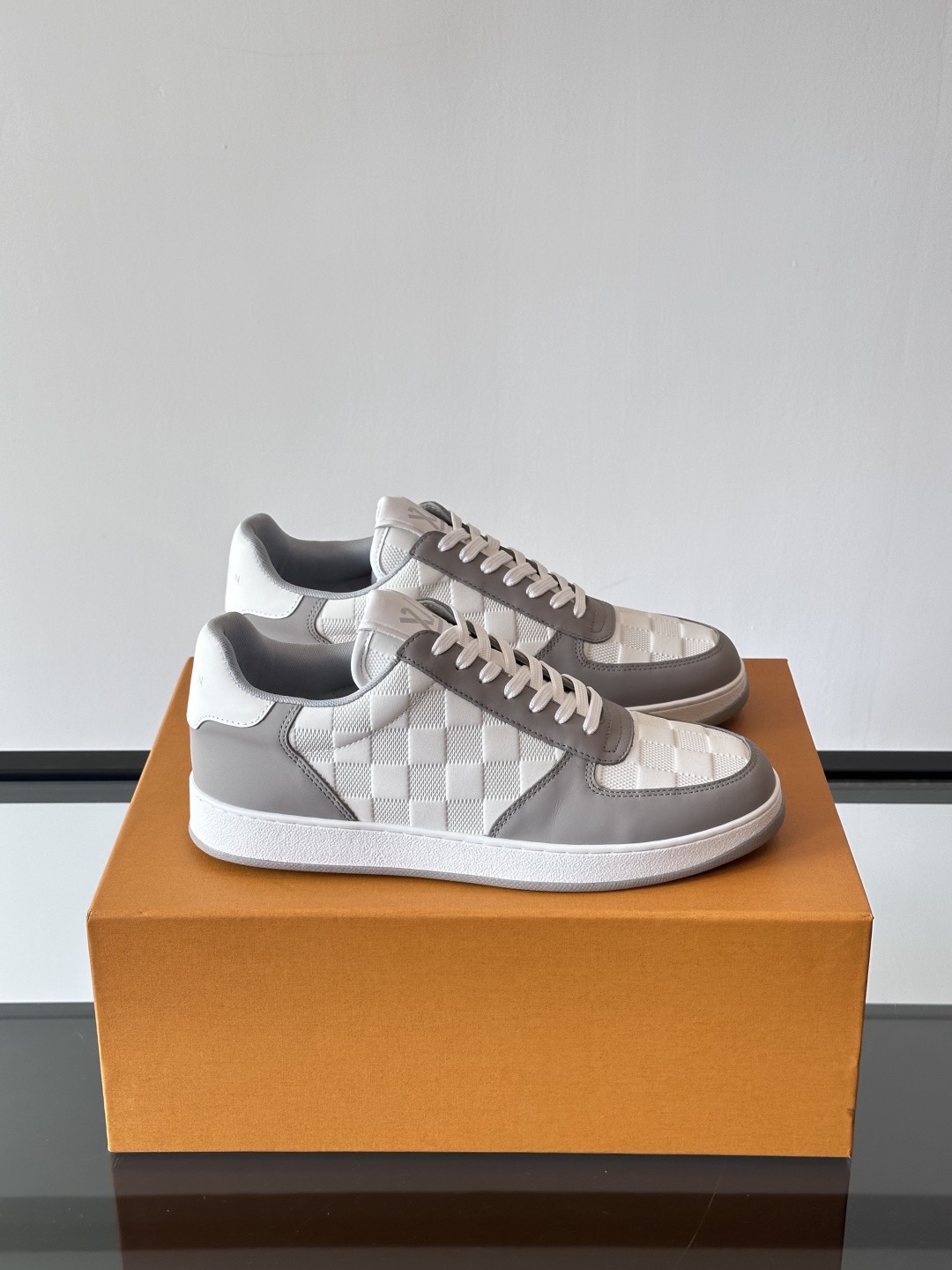 LV Style Leather Men's Shoes Lookbook Reference image 1