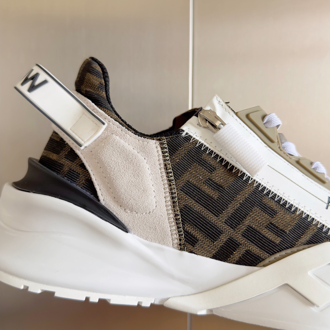 Fendi Style Black Leather Men's Shoes style reference detail image 8 from source 781746