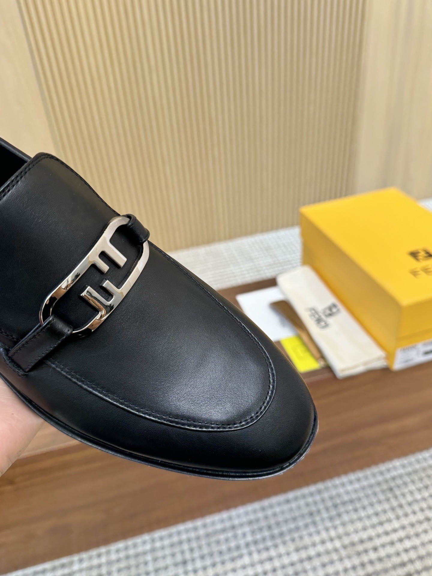 Fendi Style Leather Men's Shoes style reference detail image 6 from source 781832