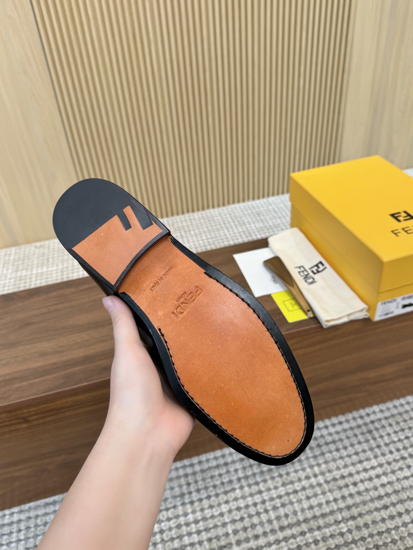 Fendi Style Leather Men's Shoes style reference detail image 9 from source 781834