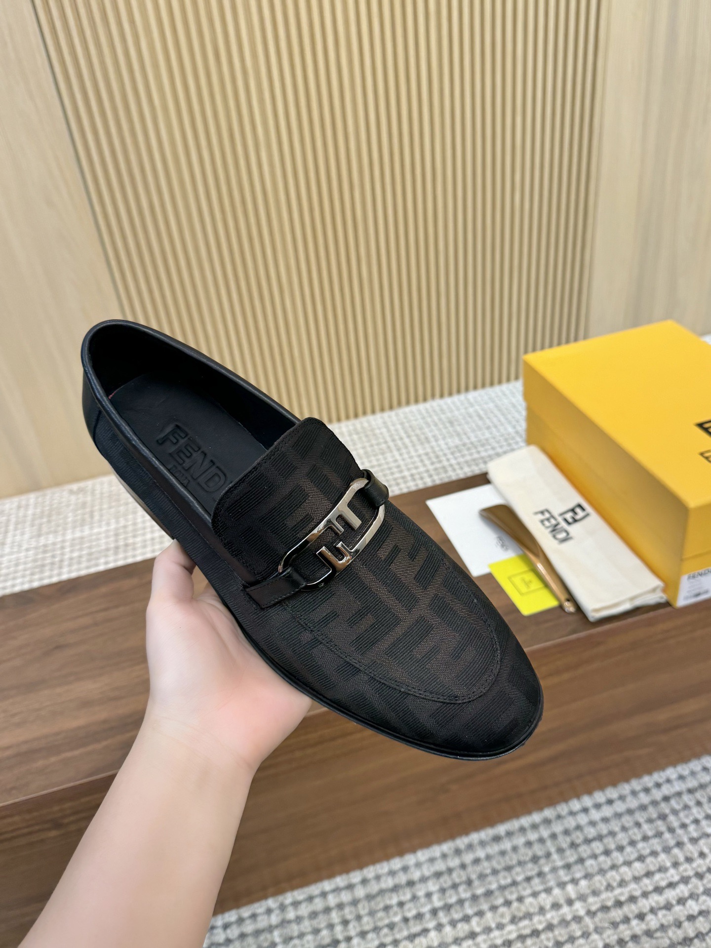 Fendi Style Leather Men's Shoes style reference detail image 5 from source 781831