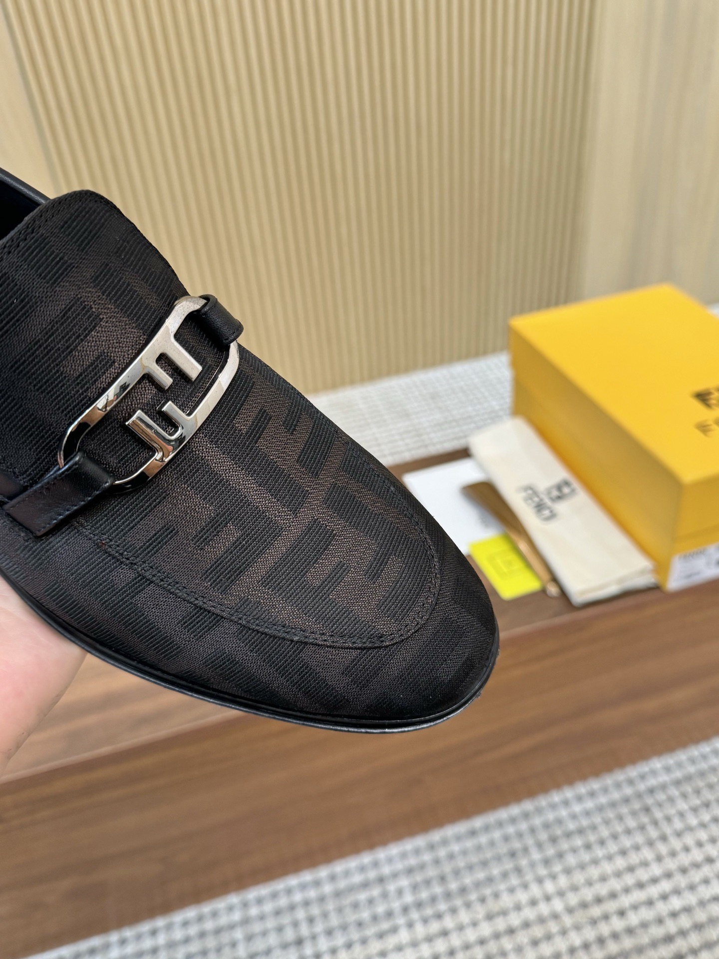 Fendi Style Leather Men's Shoes style reference detail image 6 from source 781831