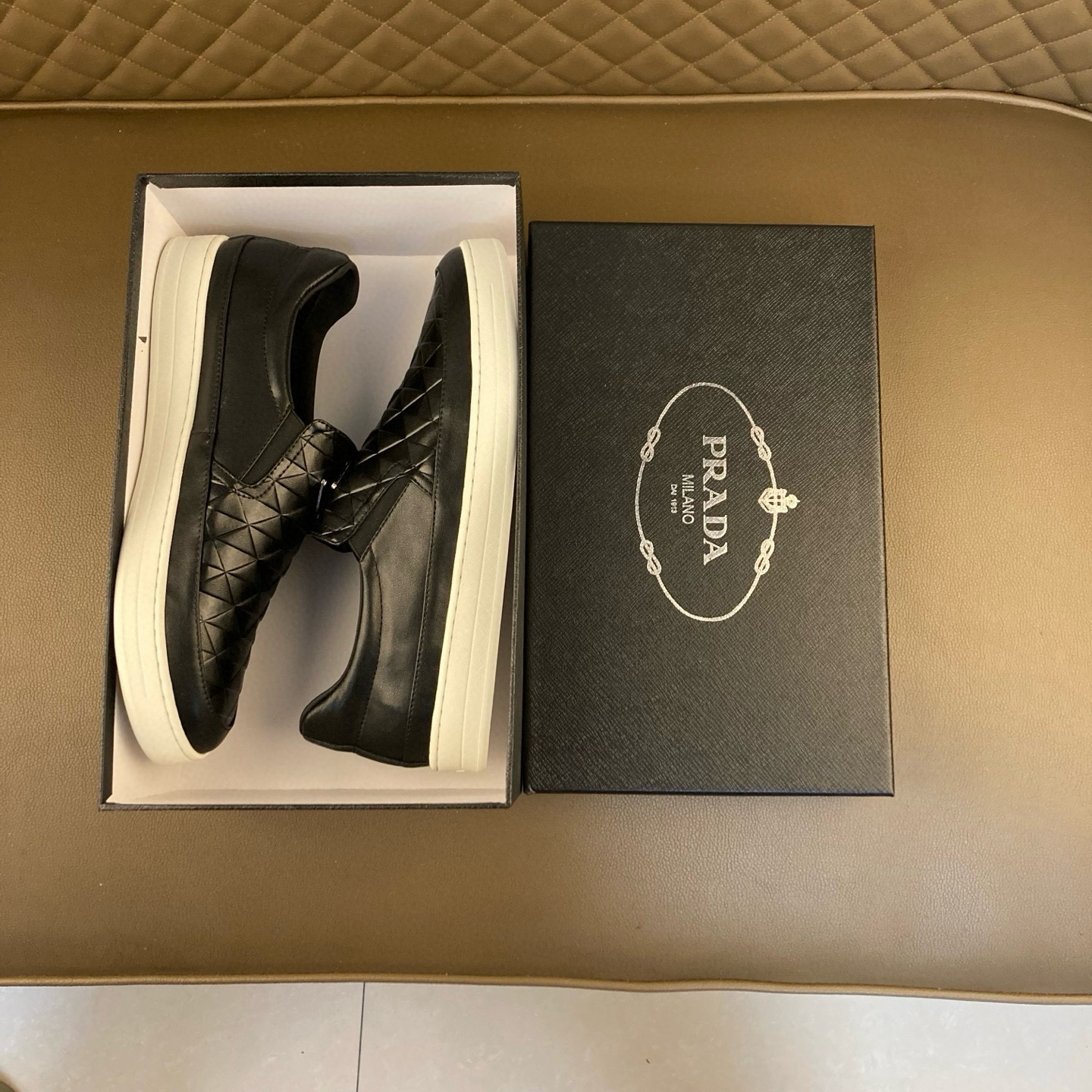 Prada Style White Leather Men's Shoes Lookbook Reference image 1