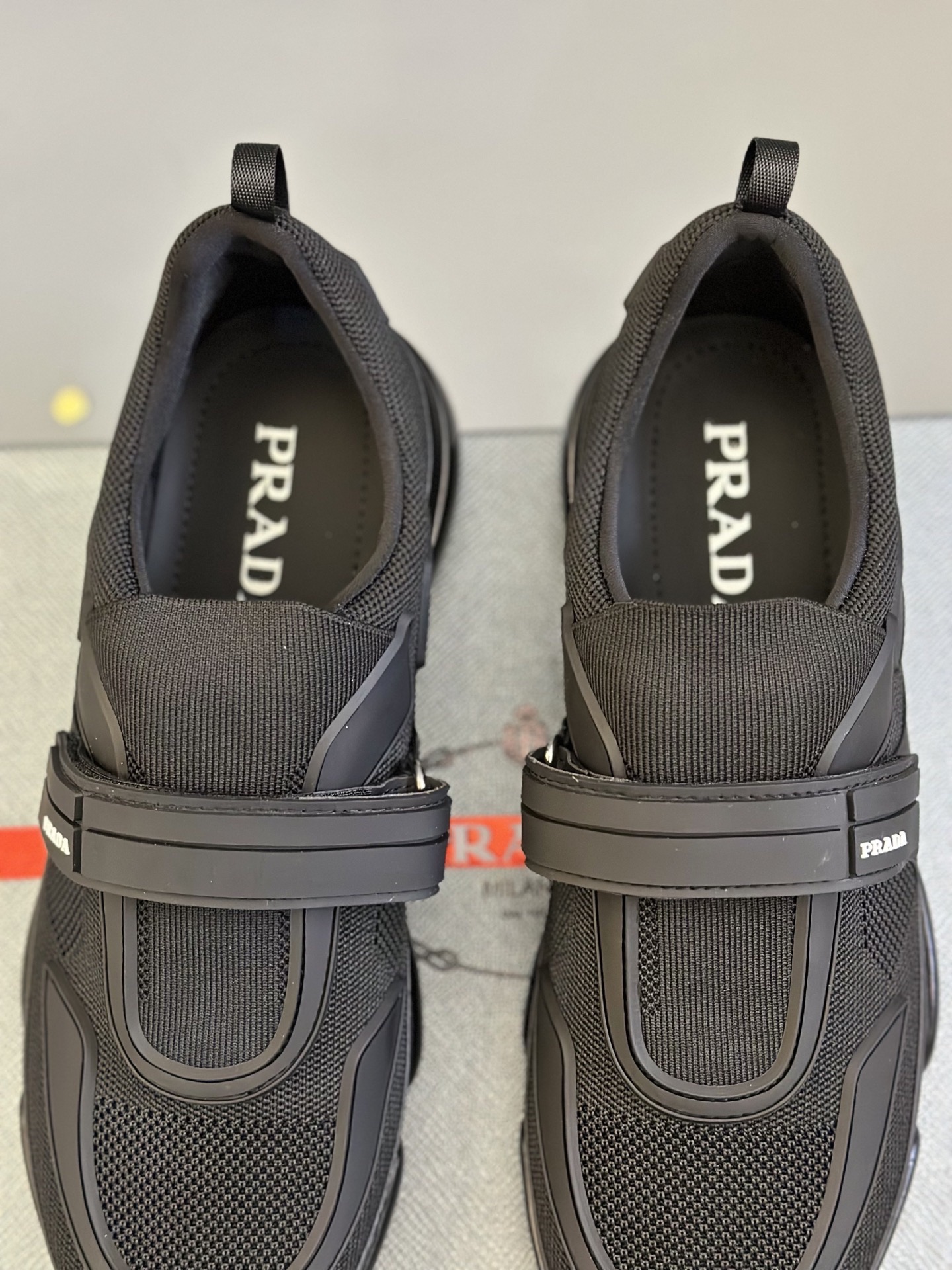Prada Style Leather Men's Shoes style reference detail image 8 from source 781921