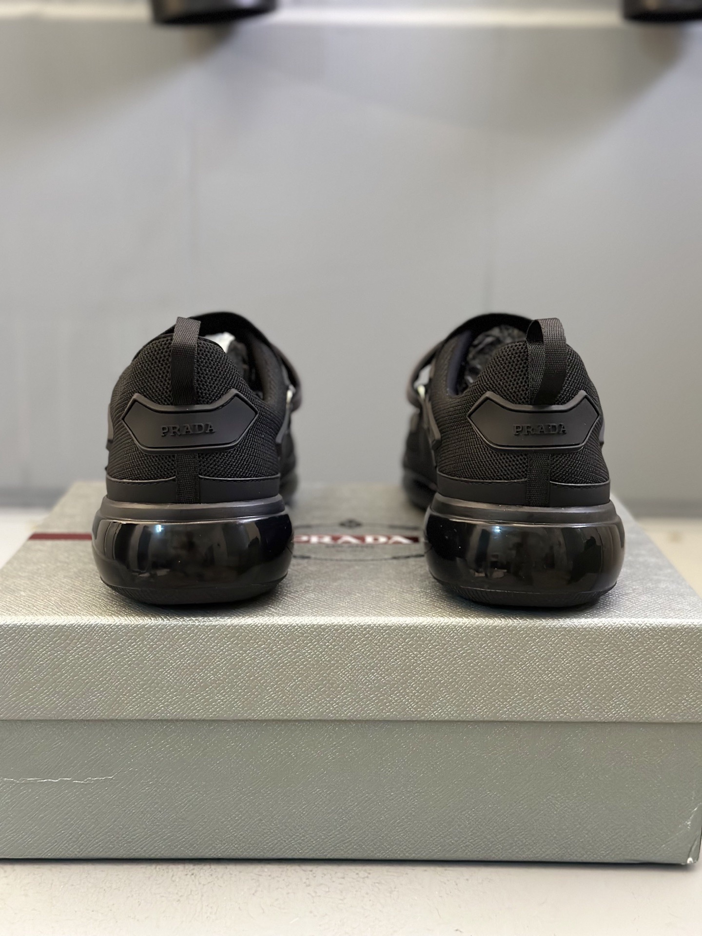 Prada Style Leather Men's Shoes style reference detail image 8 from source 781920