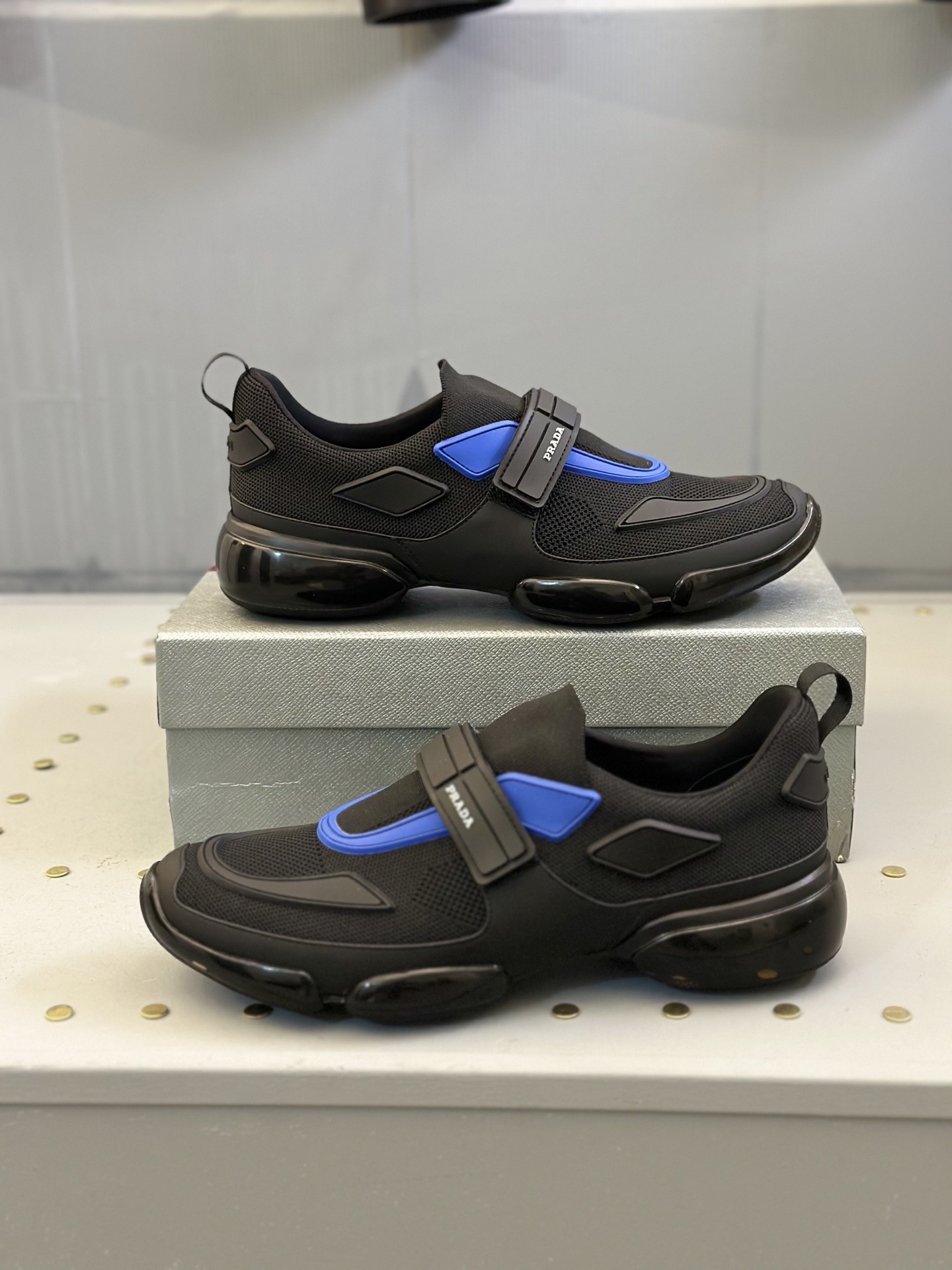 Prada Style Leather Men's Shoes style reference detail image 6 from source 781918