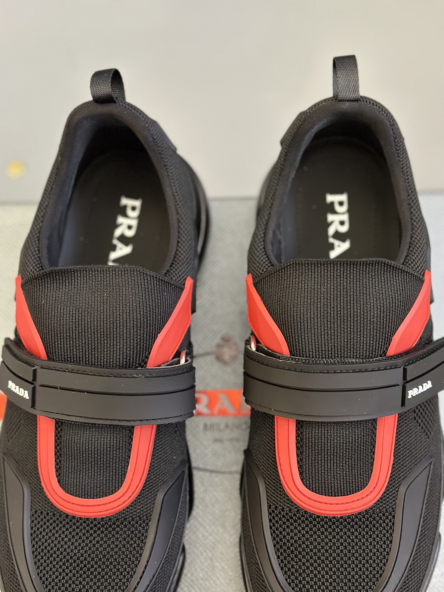 Prada Style Leather Men's Shoes style reference detail image 6 from source 781919