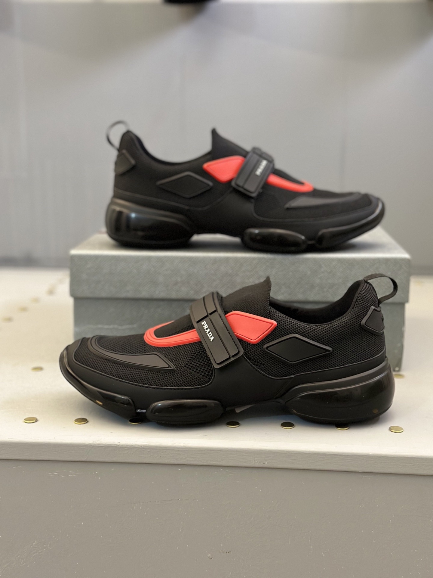 Prada Style Leather Men's Shoes style reference detail image 5 from source 781919