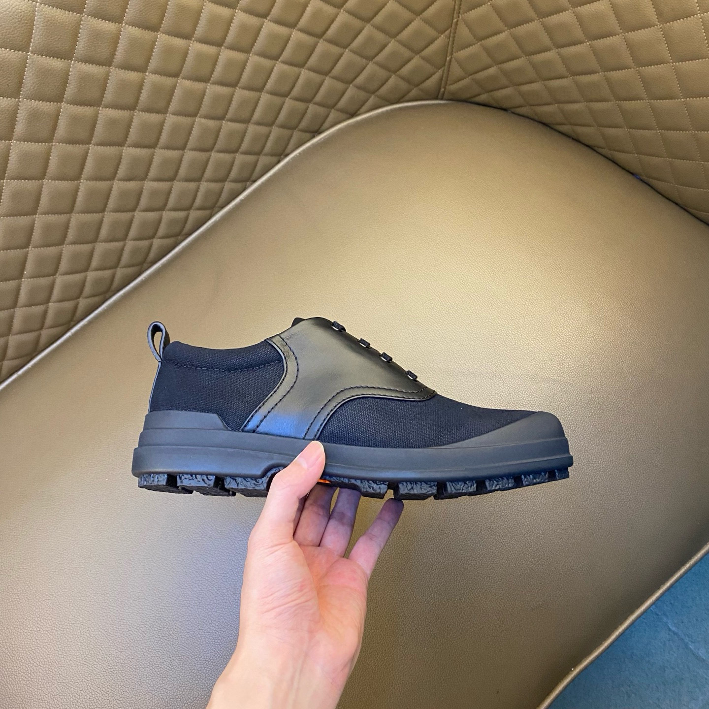 Hermes Style Leather Men's Shoes style reference detail image 7 from source 781596