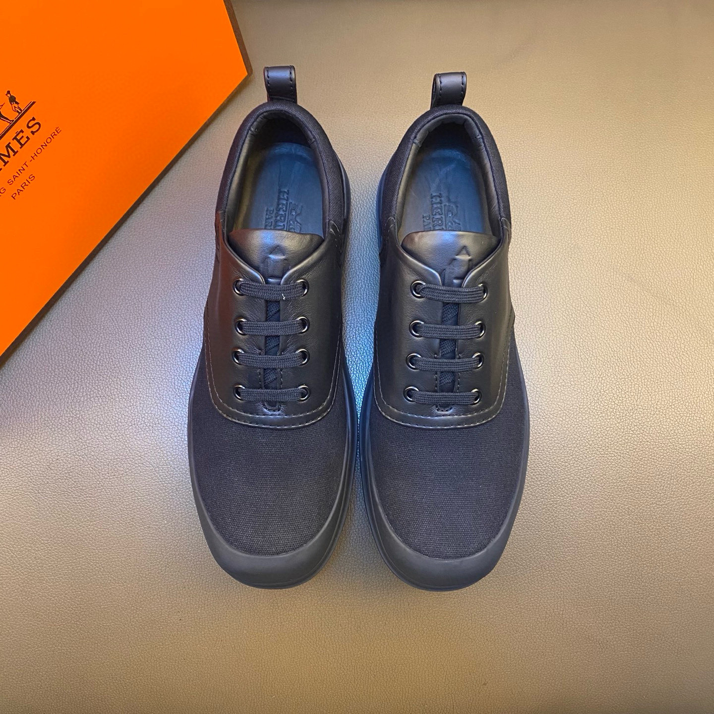 Hermes Style Leather Men's Shoes style reference detail image 2 from source 781596