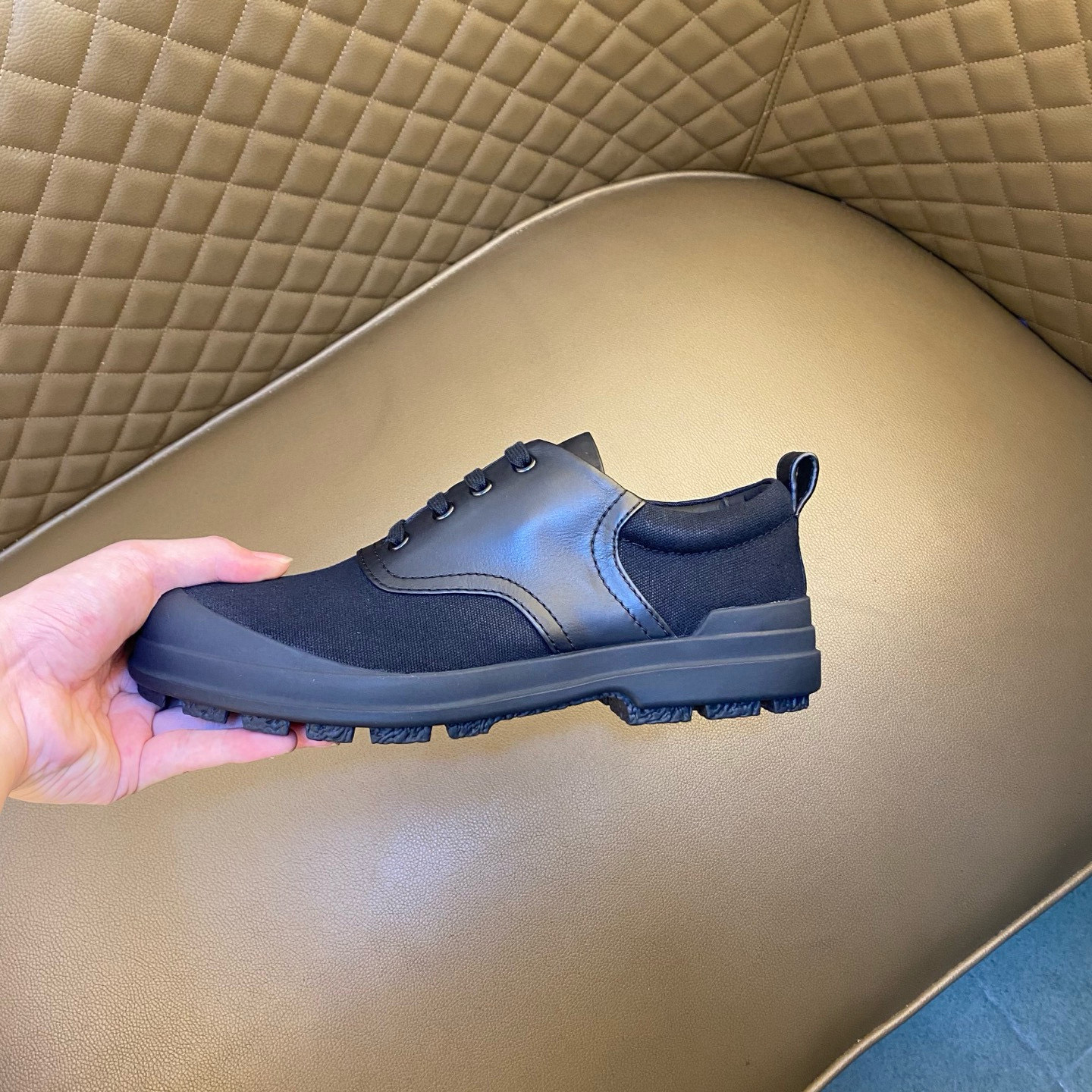 Hermes Style Leather Men's Shoes style reference detail image 8 from source 781596