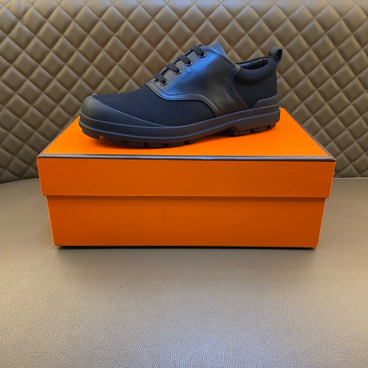 Hermes Style Leather Men's Shoes style reference detail image 6 from source 781596