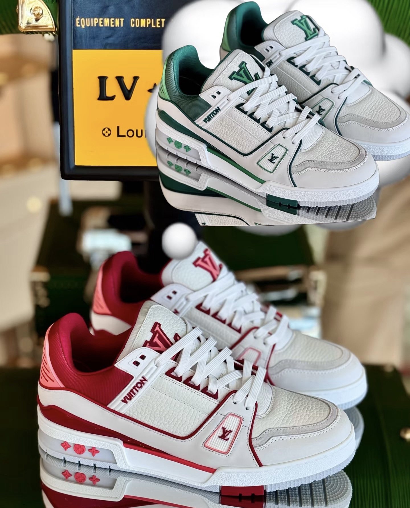 NO:356196,Louis Vuitton. Donkeys refuse to sell couple trainer sneakers, this LV Trainer sneakers are made of soft grain calfskin, presenting pure tones, the #54 logo on the back traced back brand was born in 1854. The designer handwritten brand logo embellished one side, designed by virgil abloh himself, a very commemorative sneaker, a new lv Louis Vuitton louis vuitton transer sneker low casual sports culture versatile basketball shoes - suitable for outdoor veteran drivers driving shoes - size 35-46 size (38.45.46 customization),,louis vuitton,louis vuitton,louis vuitton,louis vuitton,louis vuitton,louis vuitton,sneakers,cowhide19860909路易威登.驴家 拒绝混卖 情侣款trainer运动鞋,本款 LV Trainer 运动鞋取材柔软粒面小牛皮,呈现纯净色调,后部#54标识追溯品牌诞生于1854年,设计师手写体品牌标识点缀一侧,virgil abloh亲自操刀设计,非常具有纪念价值的一款运动鞋,全新lv路易威登louis vuitton traner sneker low休闲运动文化百搭篮球板鞋 -适合户外老司机驾车鞋 -码数size35-46码（38.45.46定制）,,louis vuitton,louis vuitton,louis vuitton,louis vuitton,louis vuitton,sneakers,cowhide,Men's shoes