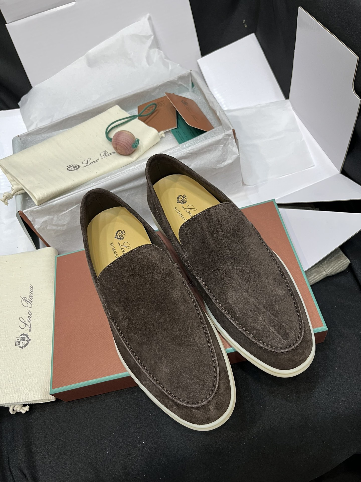 Loro Piana(男) Style Leather Men's Shoes Lookbook Reference image 1