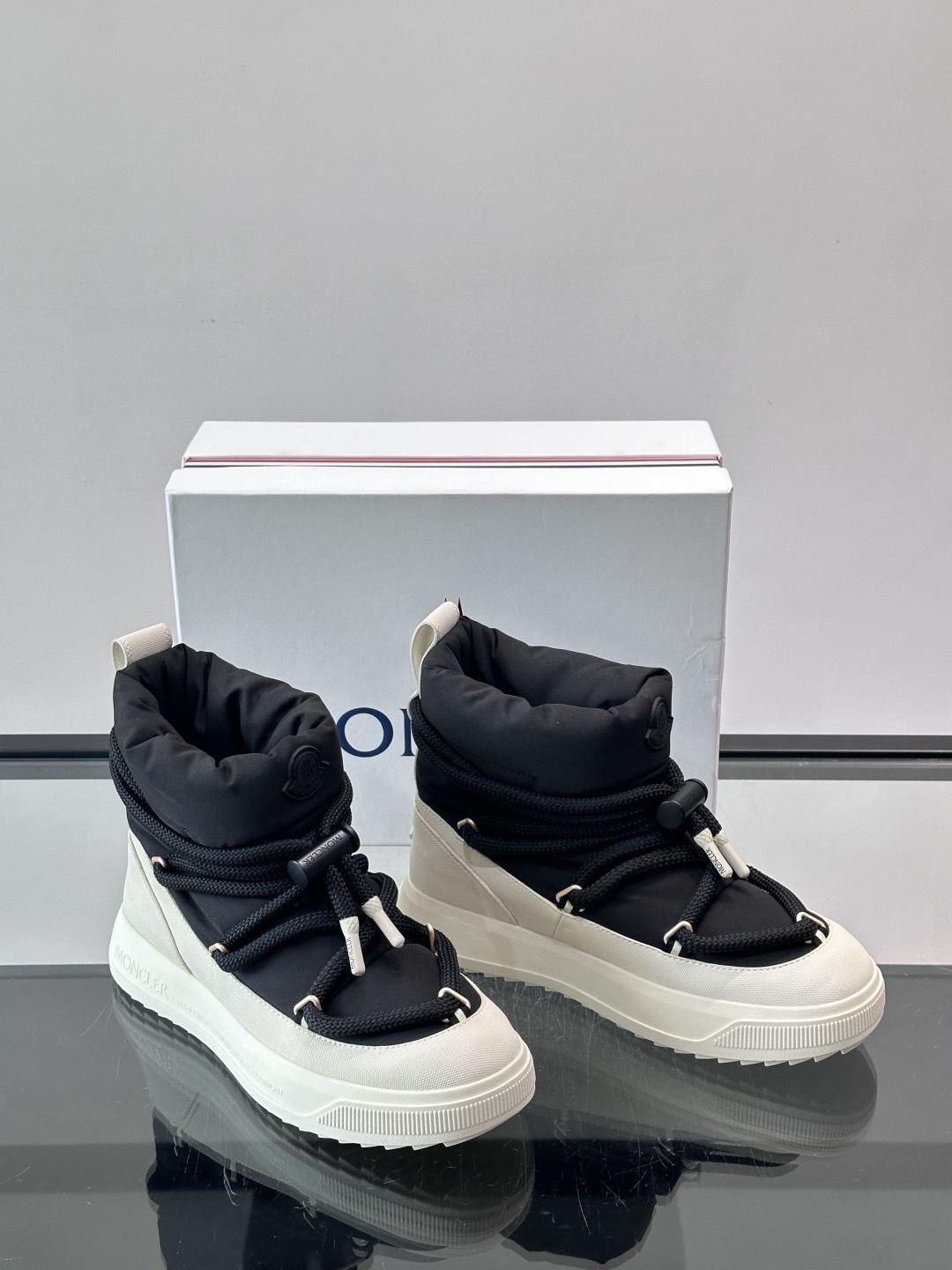 Moncler Style Leather Men's Shoes Men's Shoes Men's Shoes detail image 5 from source 783159