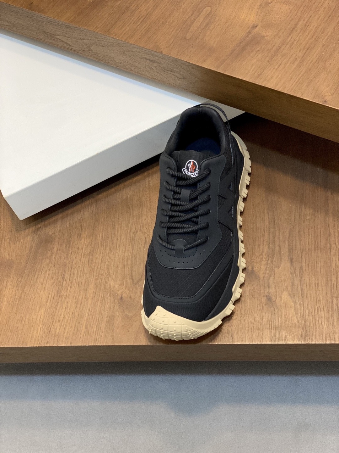 Moncler Style Leather Men's Shoes Men's Shoes Men's Shoes detail image 6 from source 783163