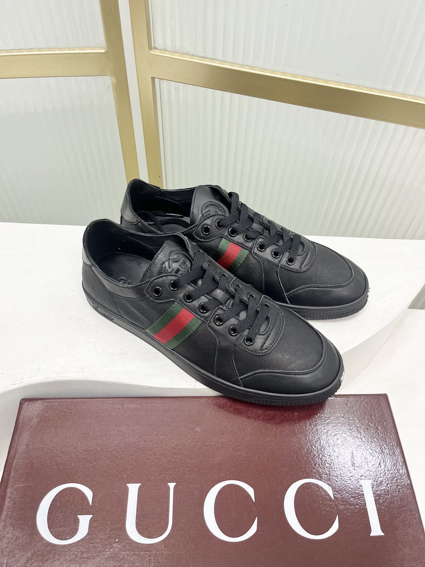 Gucci Style Leather Men's Shoes style reference detail image 3 from source 781265