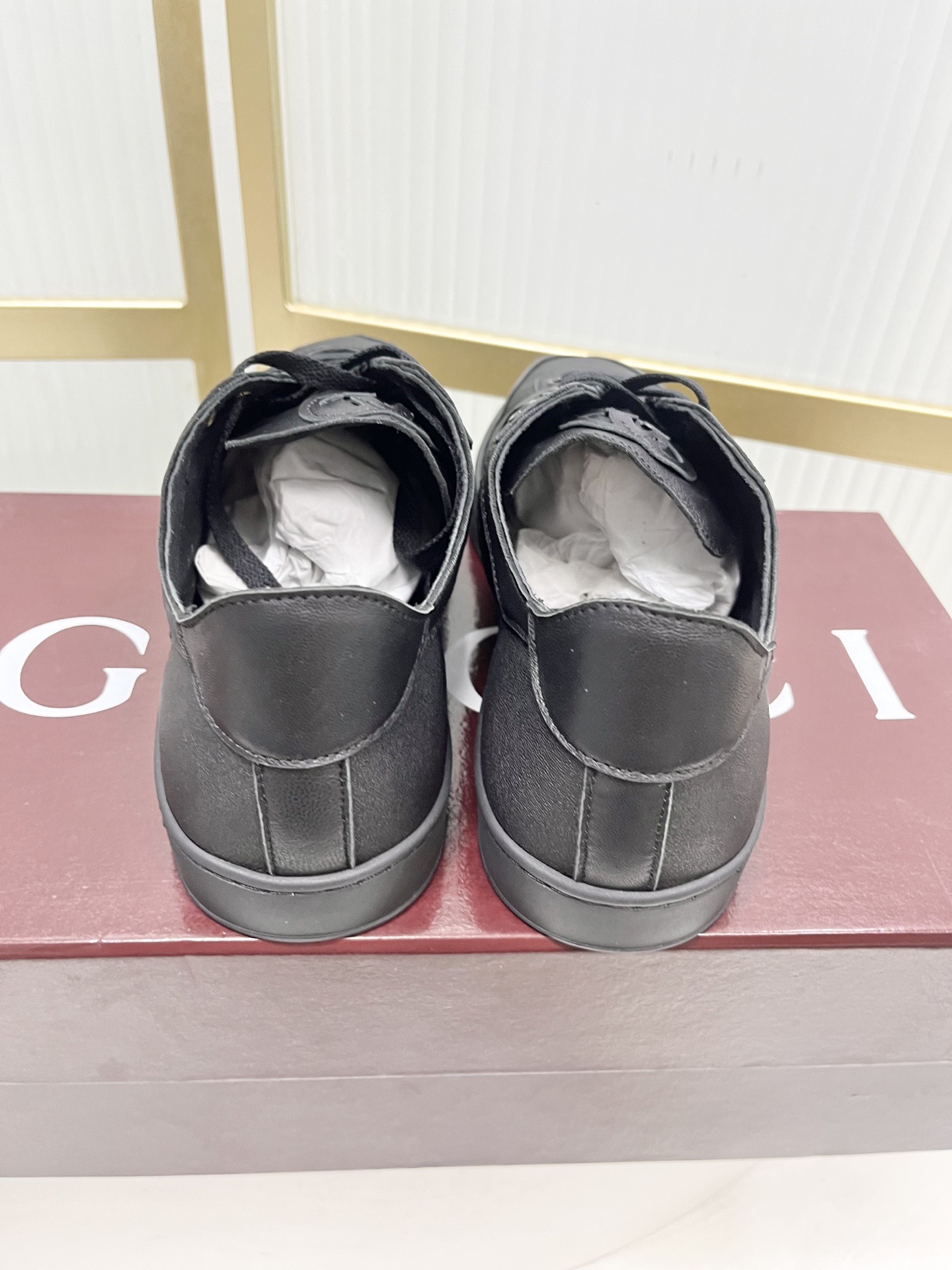 Gucci Style Leather Men's Shoes style reference detail image 6 from source 781265