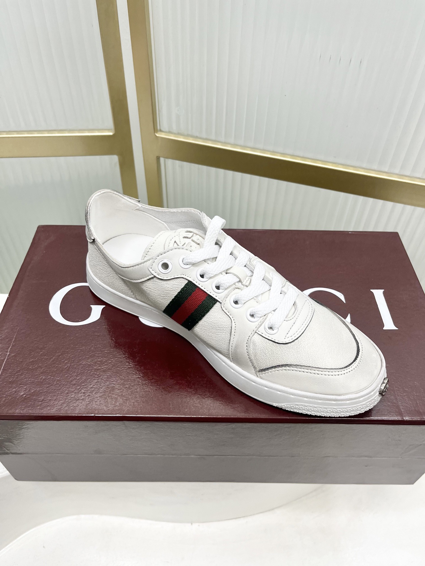 Gucci Style Leather Men's Shoes style reference detail image 8 from source 781266