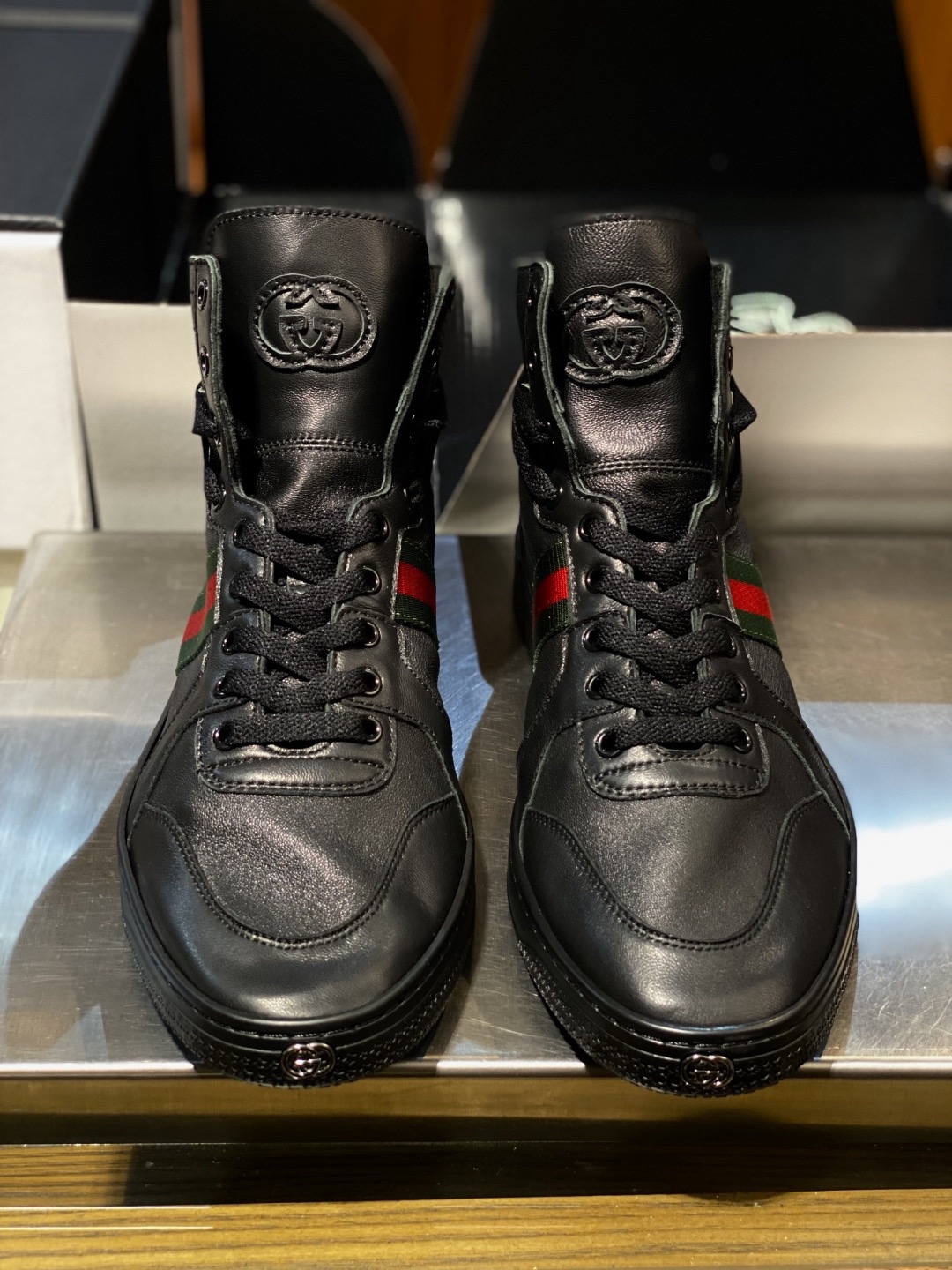 Gucci Style Leather Men's Shoes style reference detail image 6 from source 781267