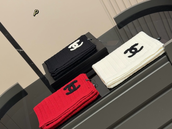 Chanel Cashmere Scarf, Warm and Luxurious, 180cm x 30cm - Multiple Colors 1 Chanel Cashmere Scarf, Warm and Luxurious, 180cm x 30cm - Multiple Colors