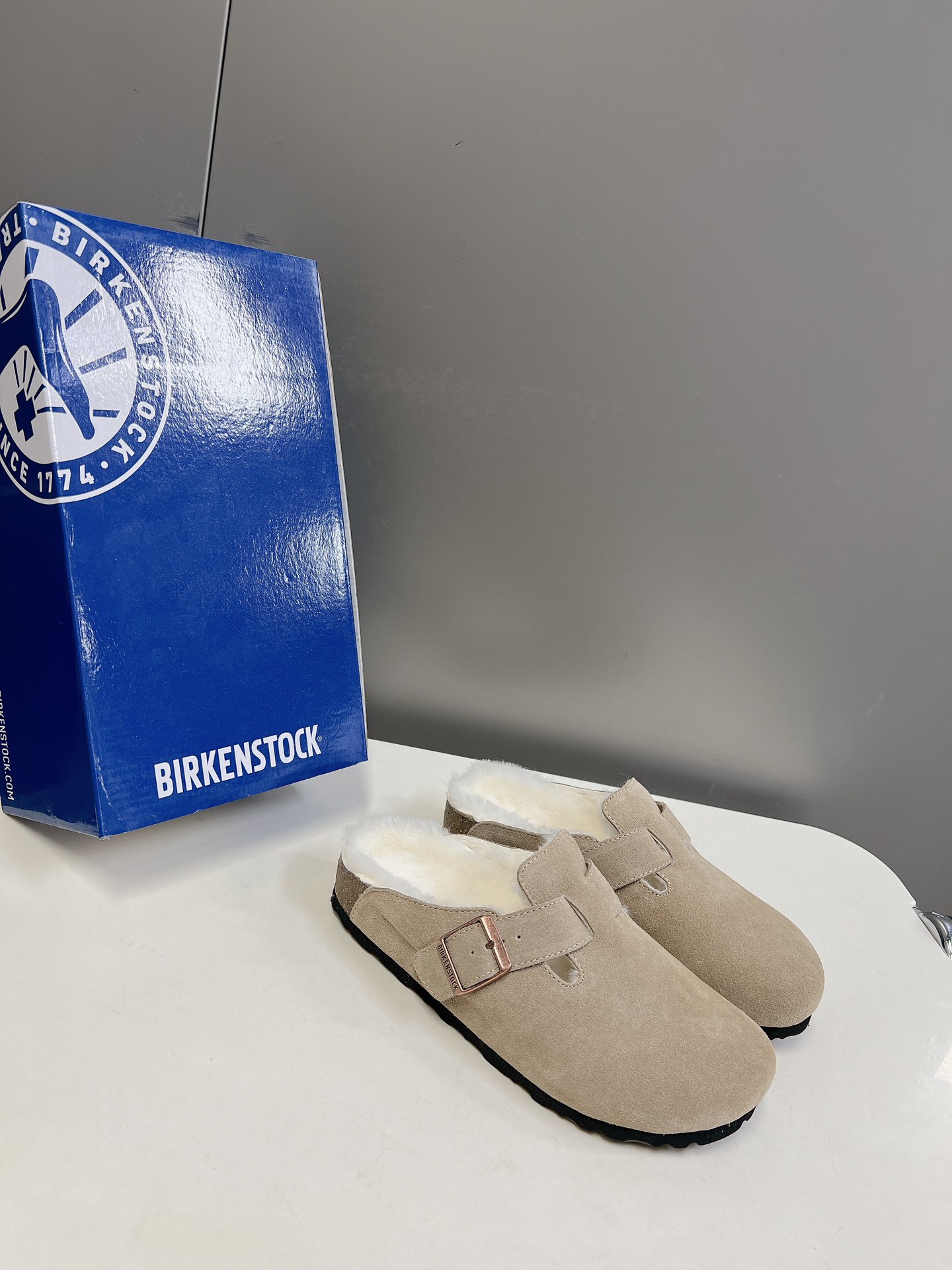 birkenstock️秋冬经典款勃肯拖毛里系列你必须拥有一双鞋就是它了！全世界零差评巨好穿的鞋子非他莫