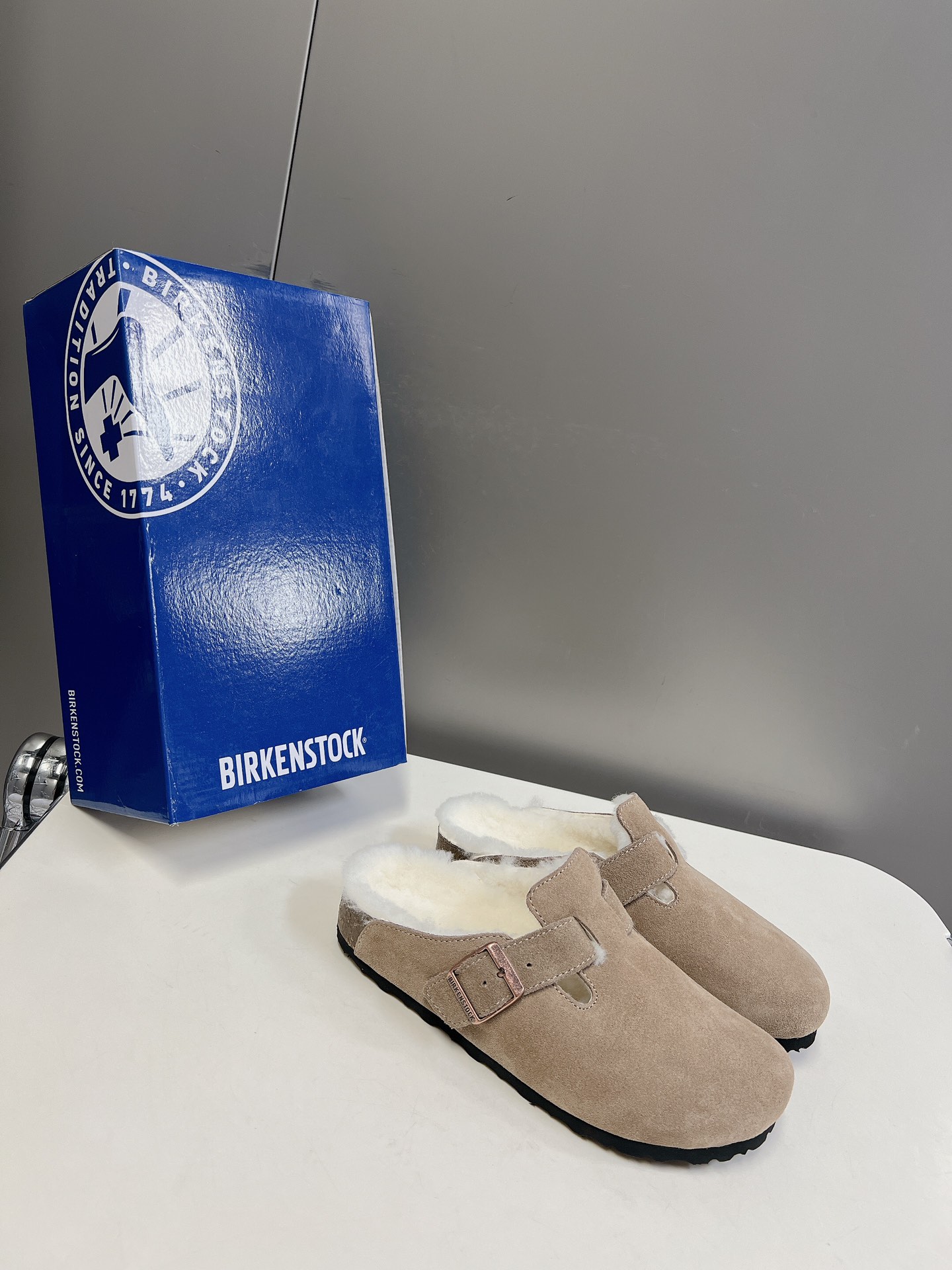 birkenstock️秋冬经典款勃肯拖毛里系列你必须拥有一双鞋就是它了！全世界零差评巨好穿的鞋子非他莫