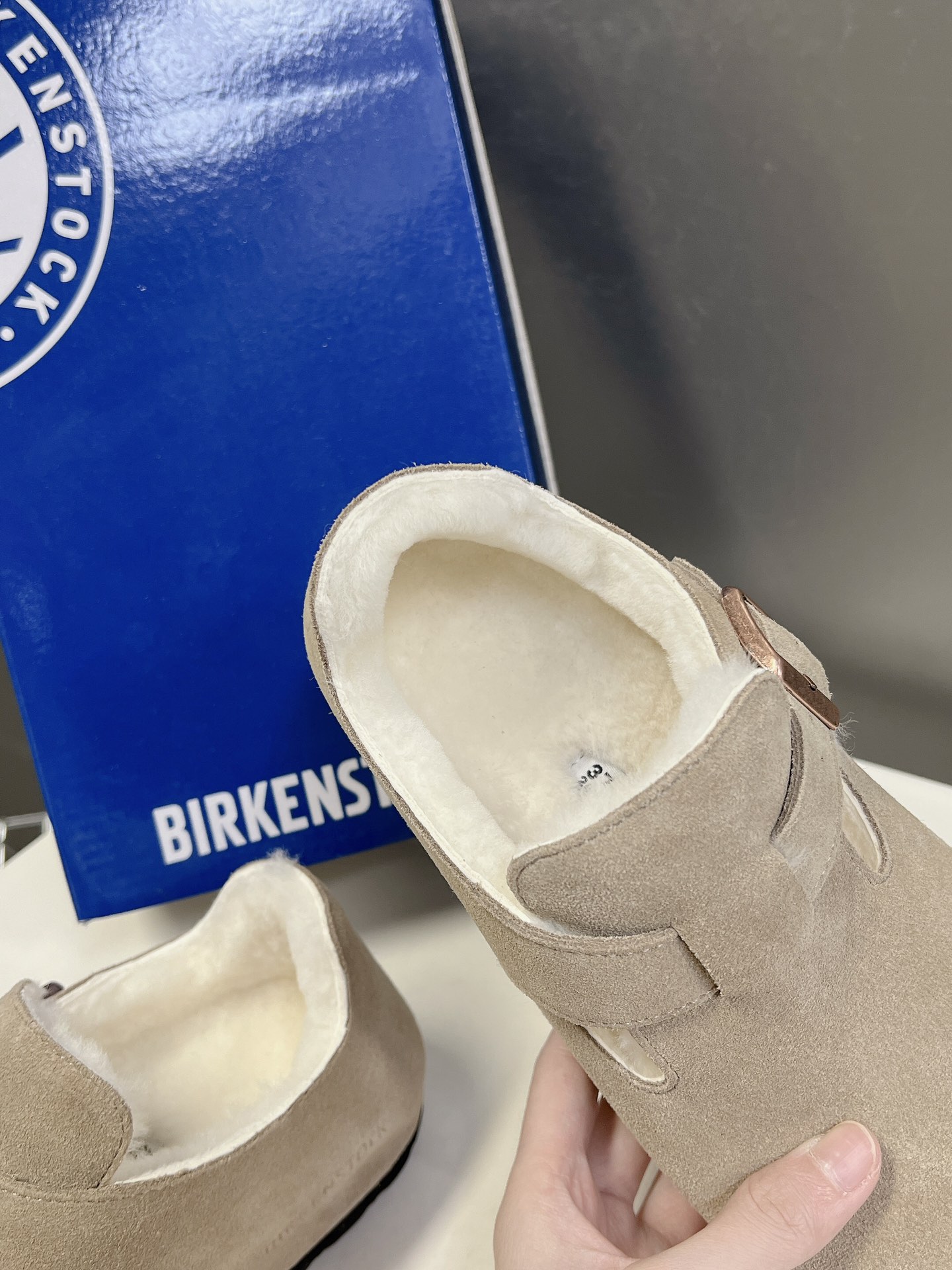 birkenstock️秋冬经典款勃肯拖毛里系列你必须拥有一双鞋就是它了！全世界零差评巨好穿的鞋子非他莫